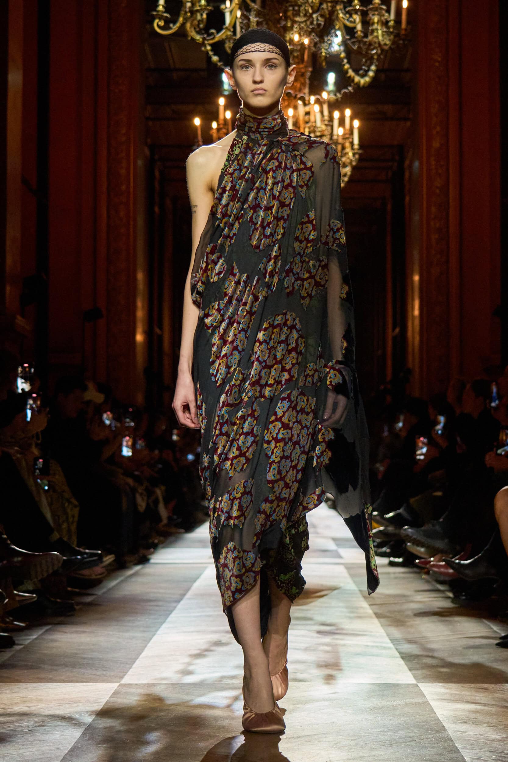 Dries Van Noten Fall 2025 Fashion Show