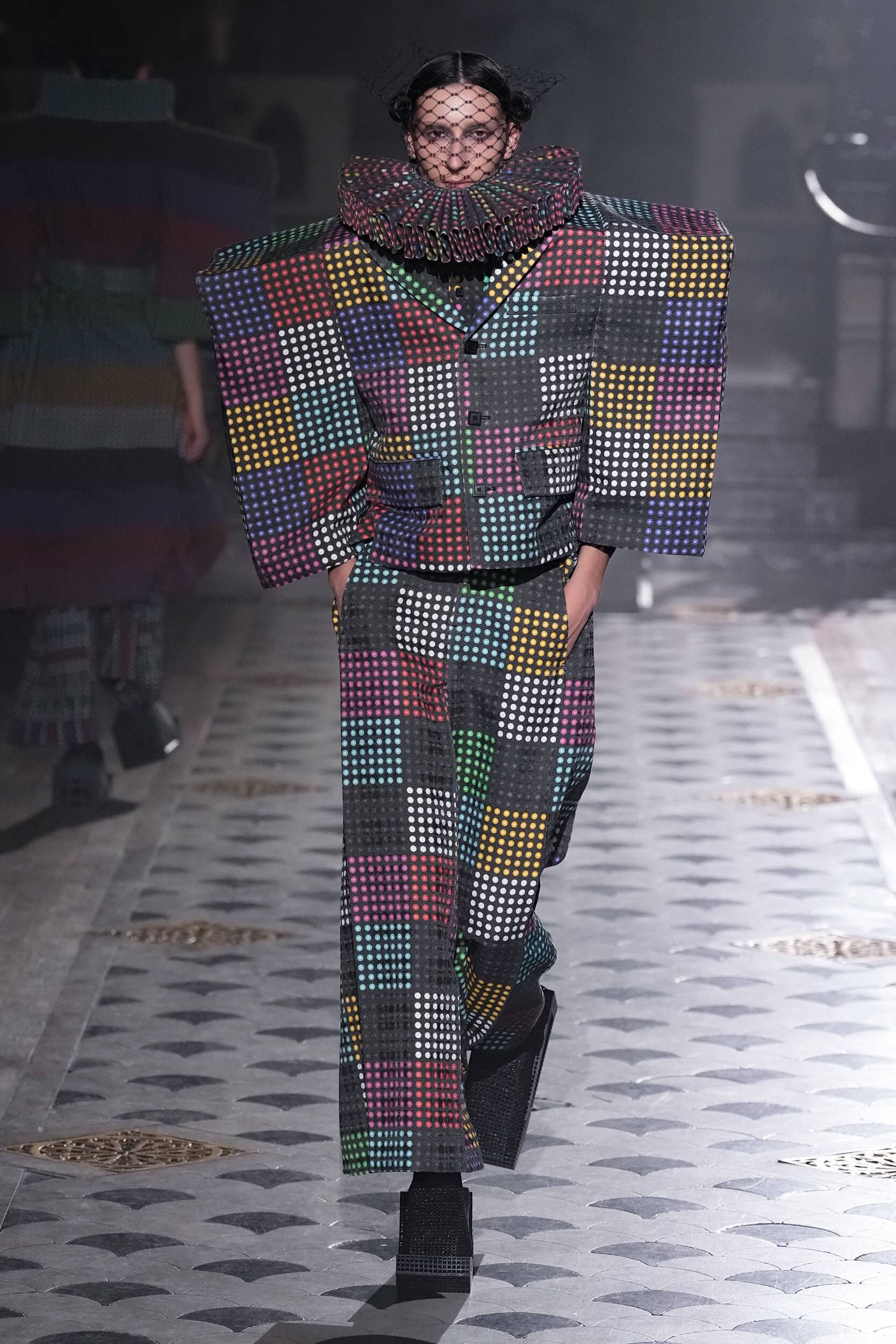 Anrealage Fall 2025 Fashion Show