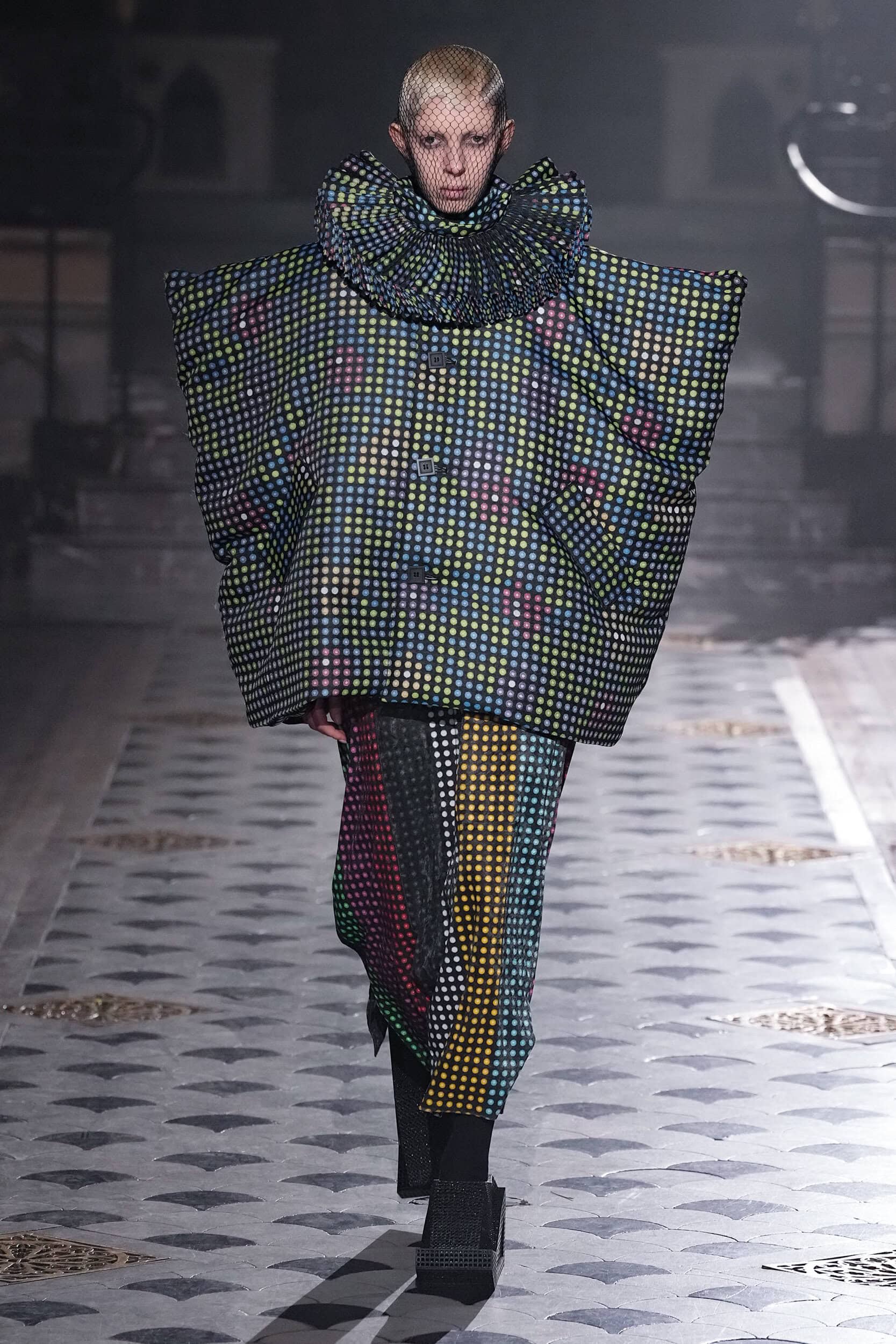 Anrealage Fall 2025 Fashion Show