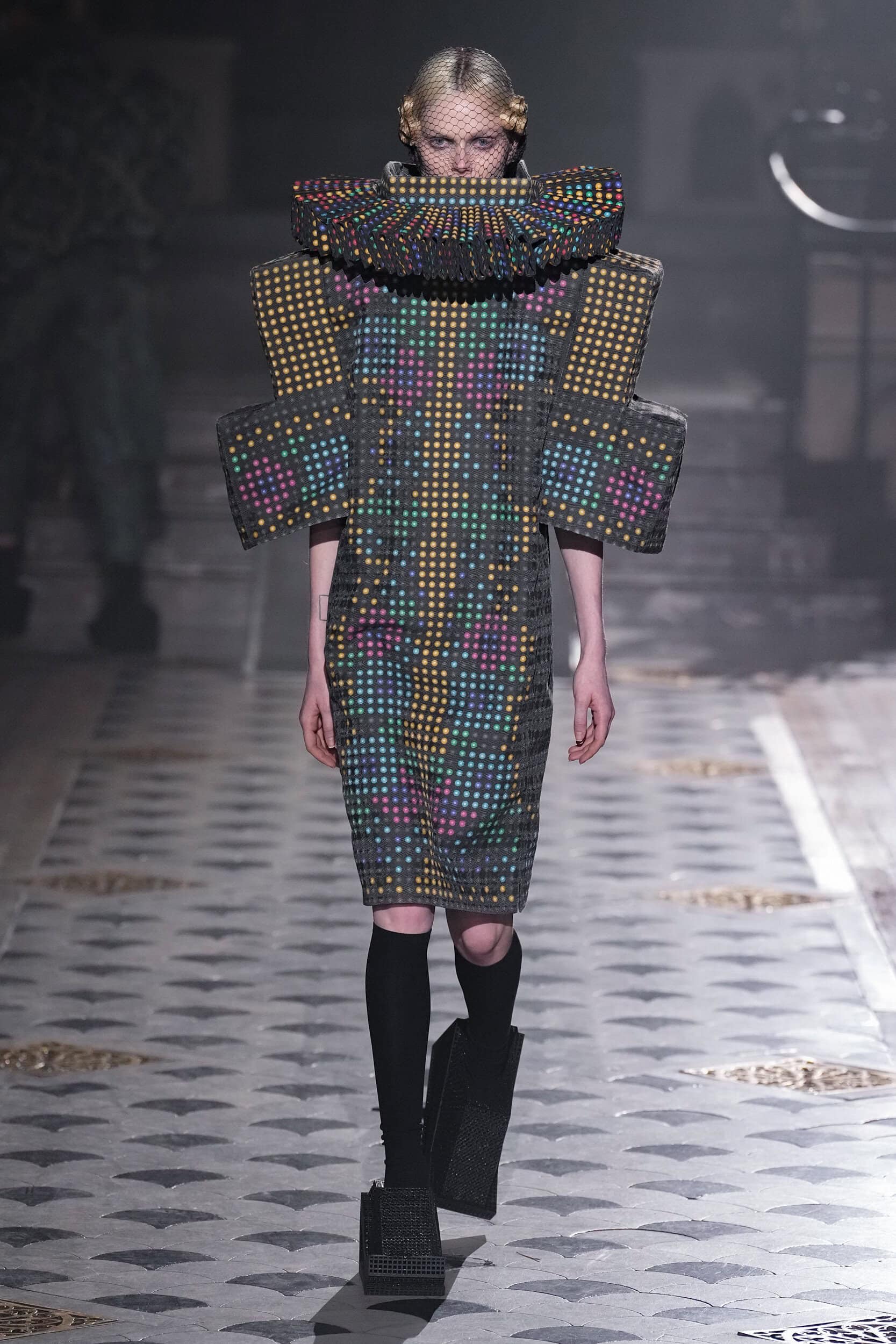 Anrealage Fall 2025 Fashion Show