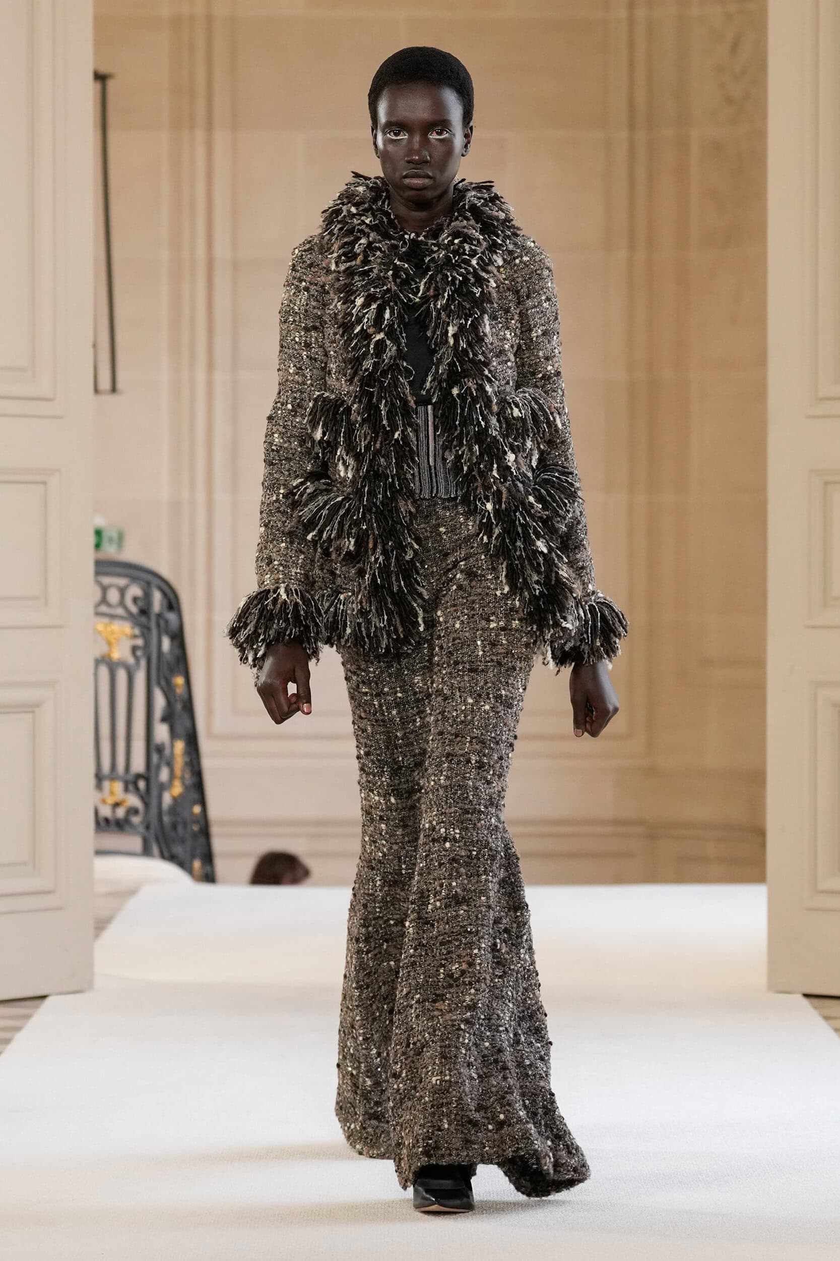 Giambattista Valli Fall 2025 Fashion Show