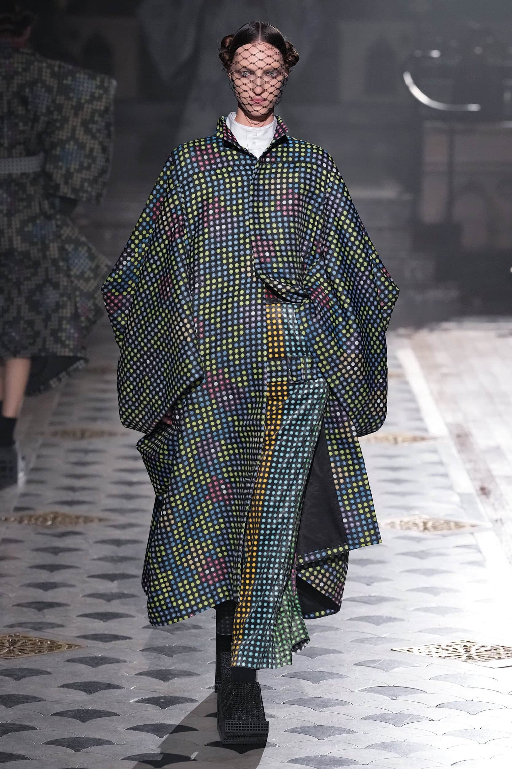 Anrealage Fall 2025 Fashion Show