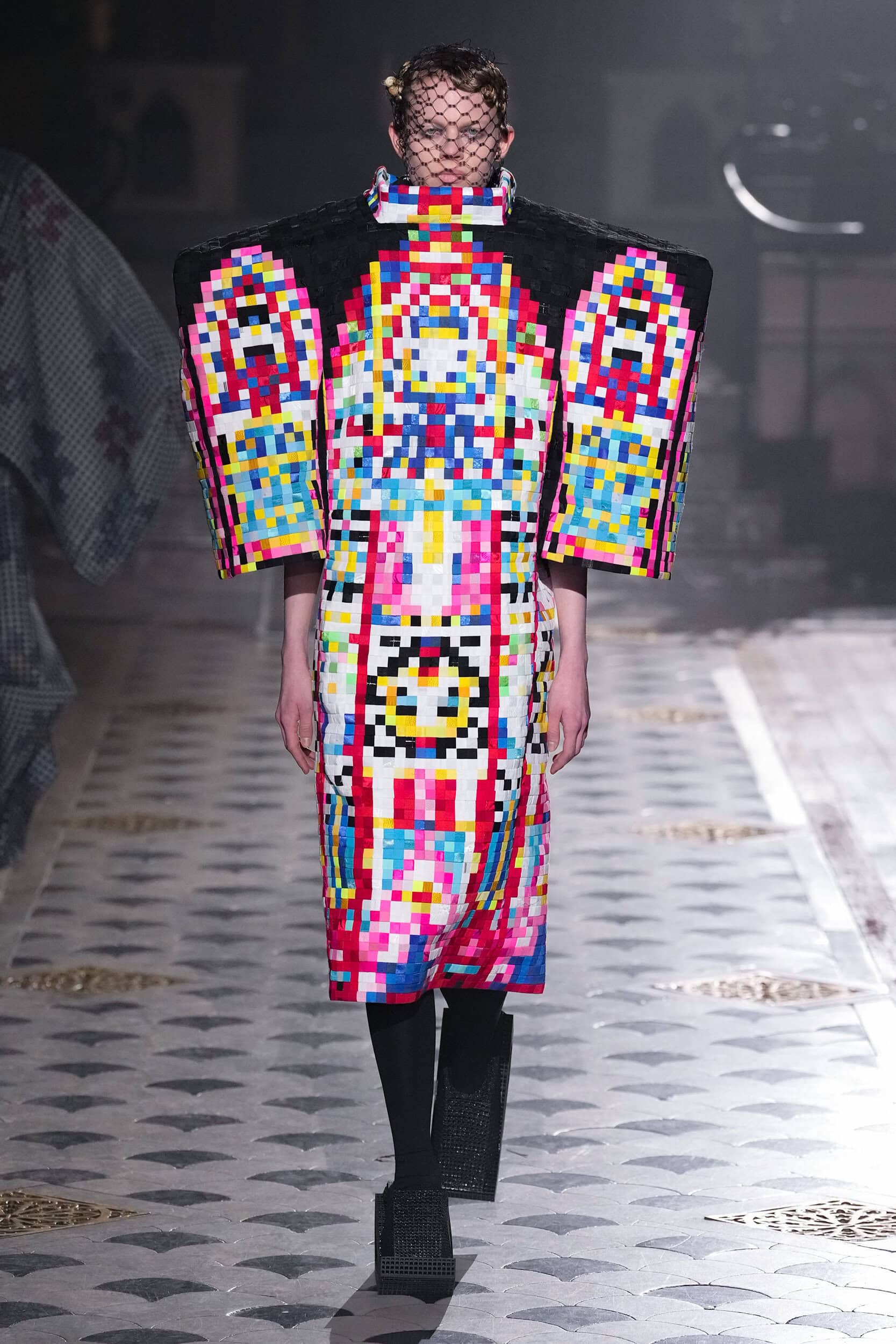 Anrealage Fall 2025 Fashion Show