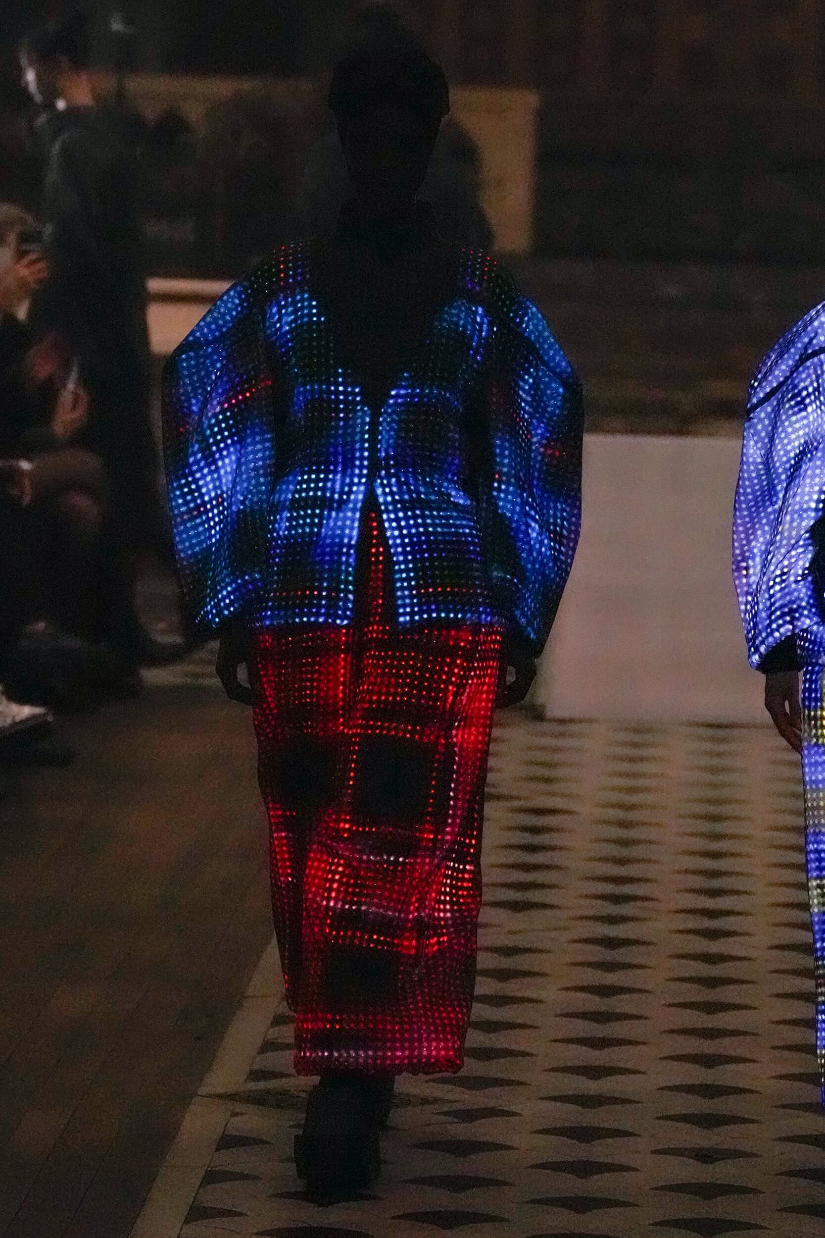 Anrealage Fall 2025 Fashion Show