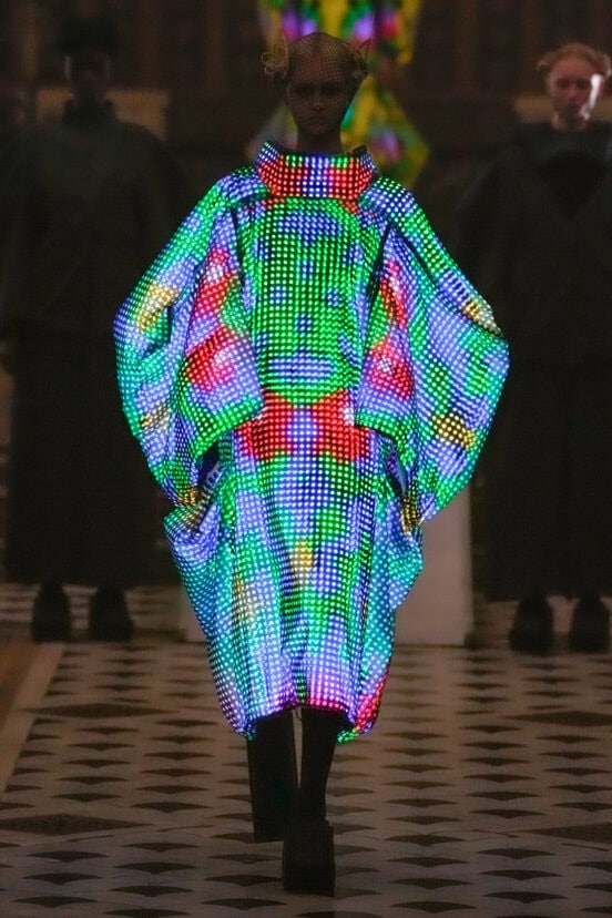 Anrealage Fall 2025 Fashion Show
