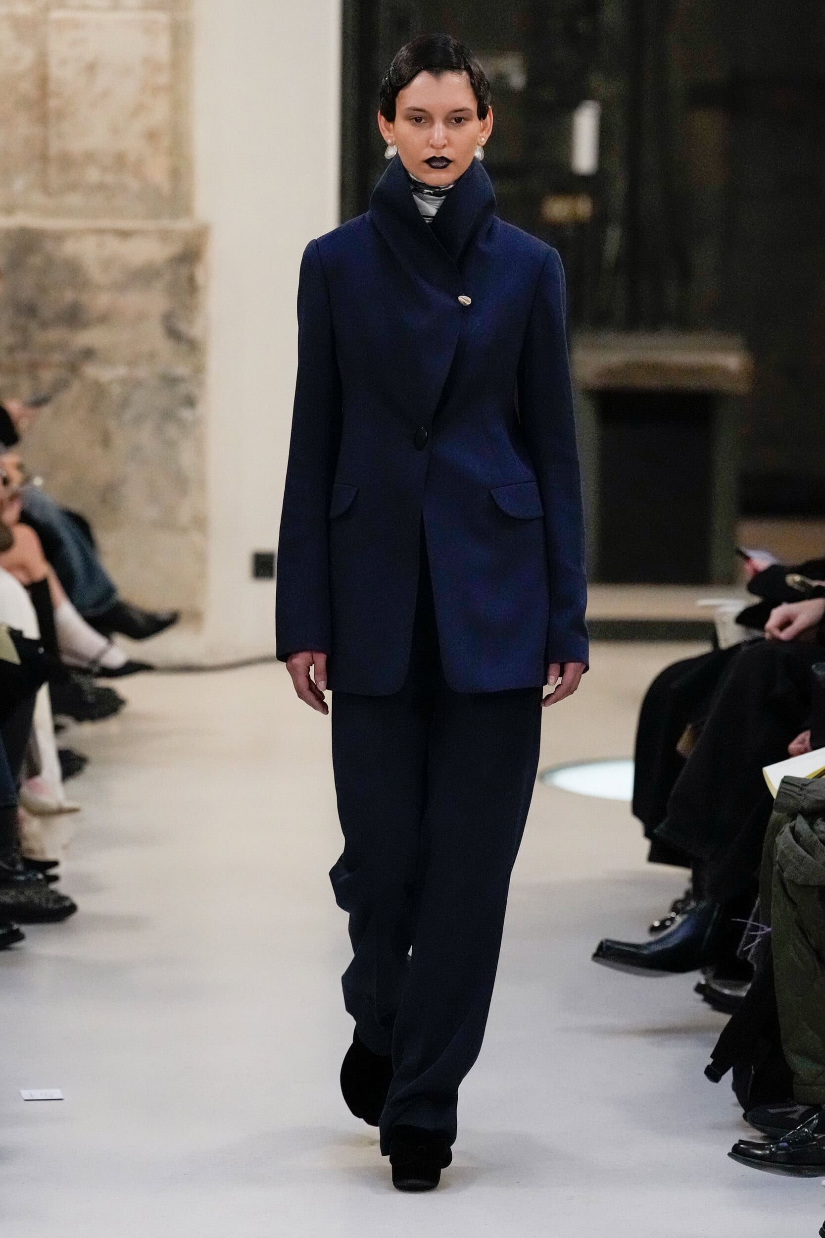 Mame Kurogouchi Fall 2025 Fashion Show