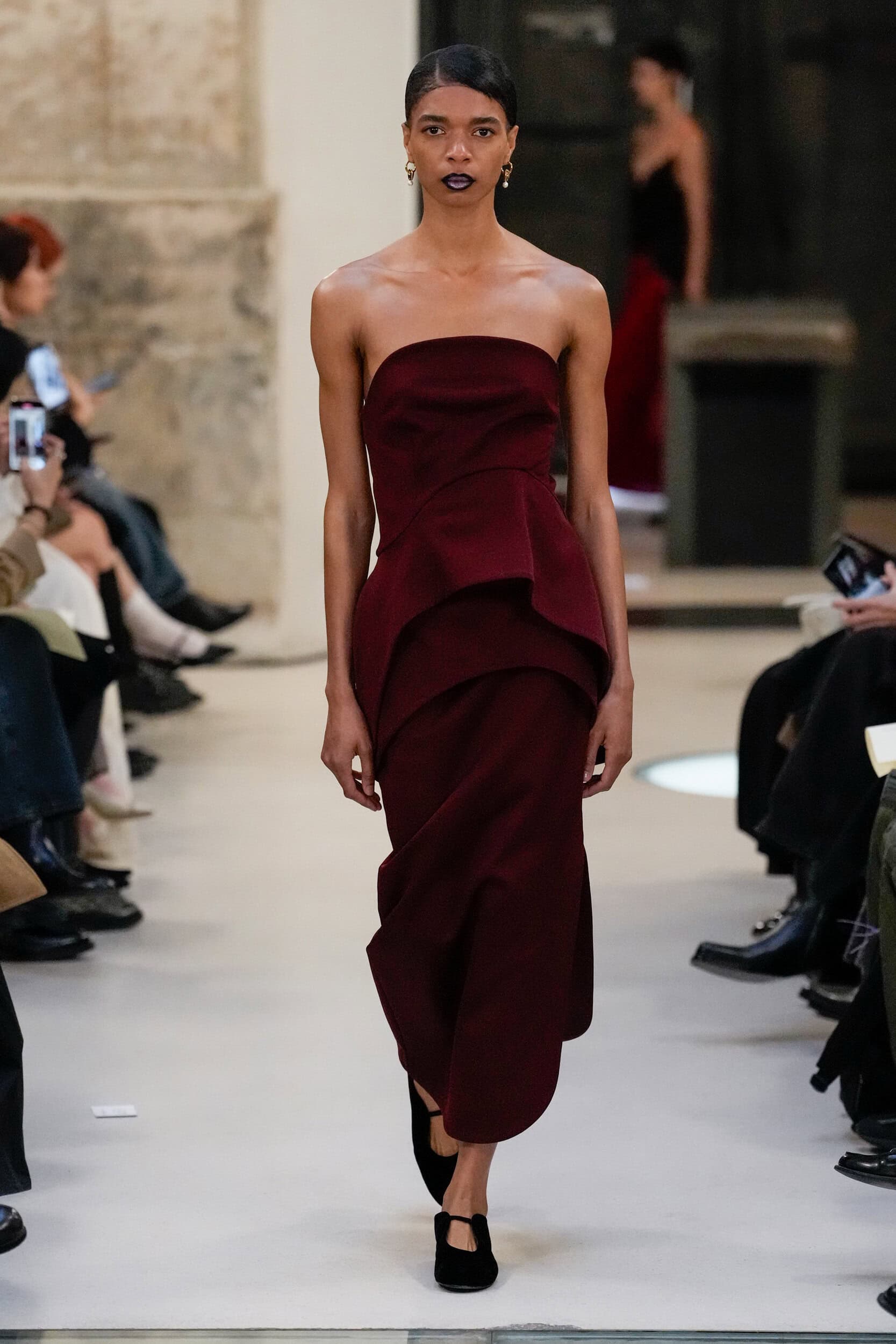 Mame Kurogouchi Fall 2025 Fashion Show