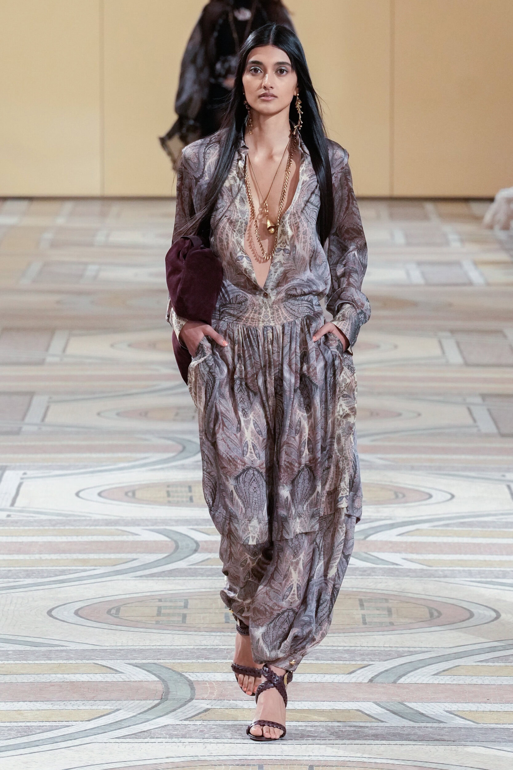 Zimmermann Fall 2025 Fashion Show