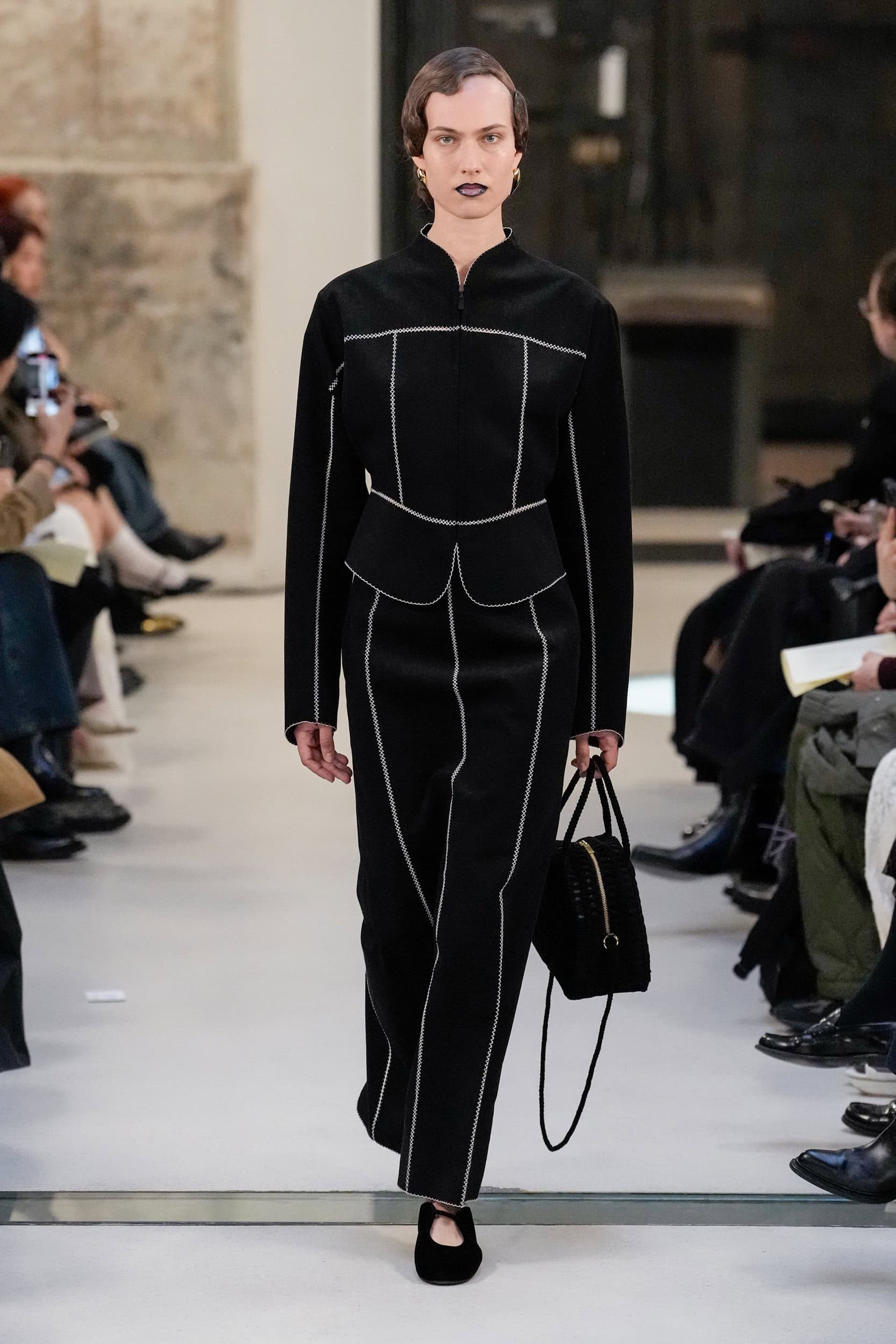 Mame Kurogouchi Fall 2025 Fashion Show
