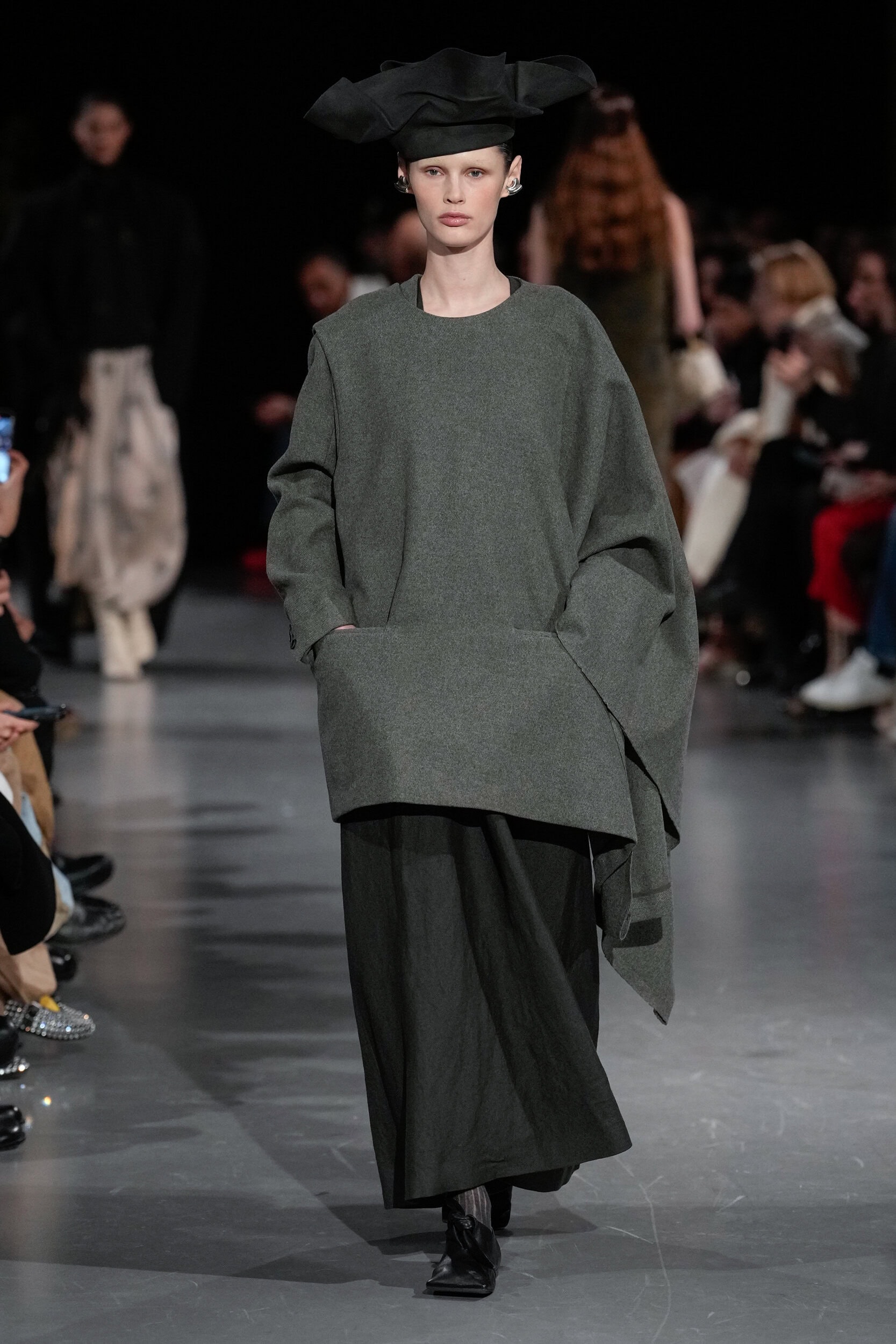 Uma Wang Fall 2025 Fashion Show