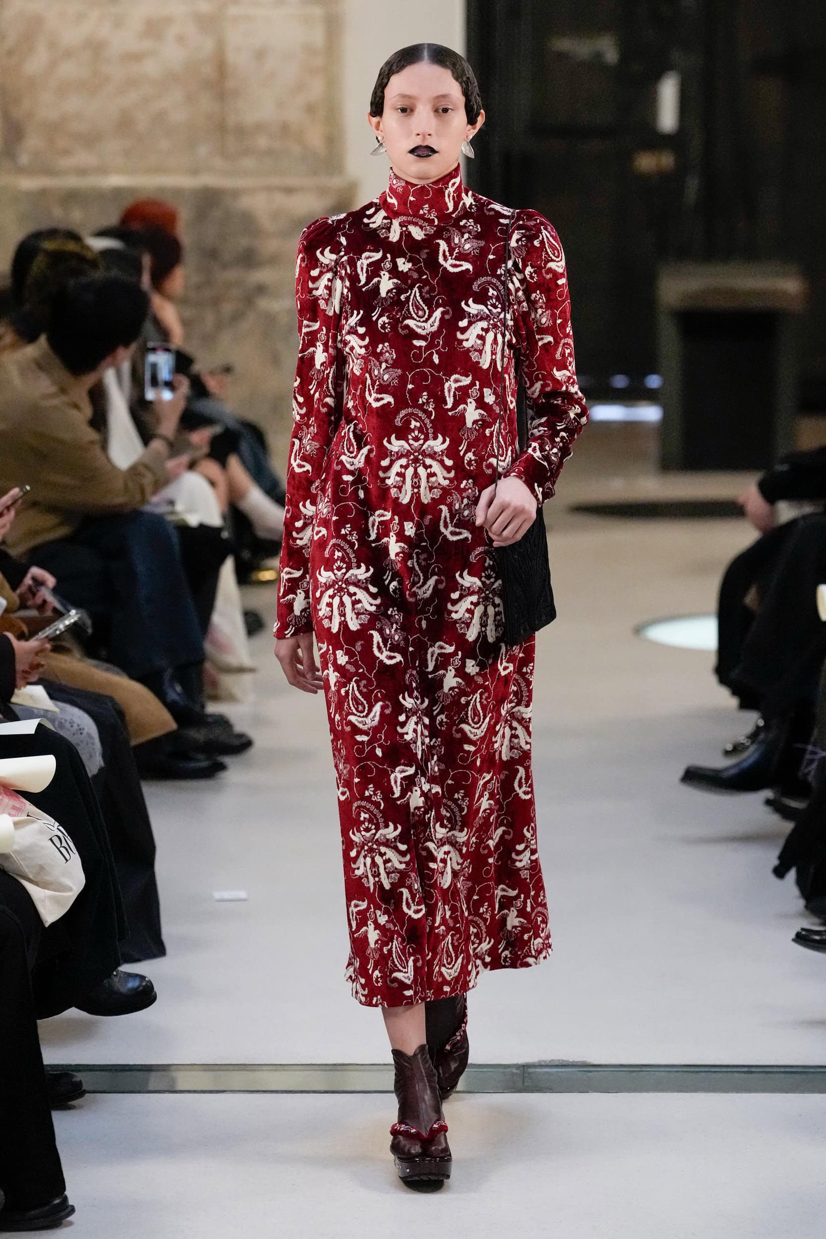 Mame Kurogouchi Fall 2025 Fashion Show