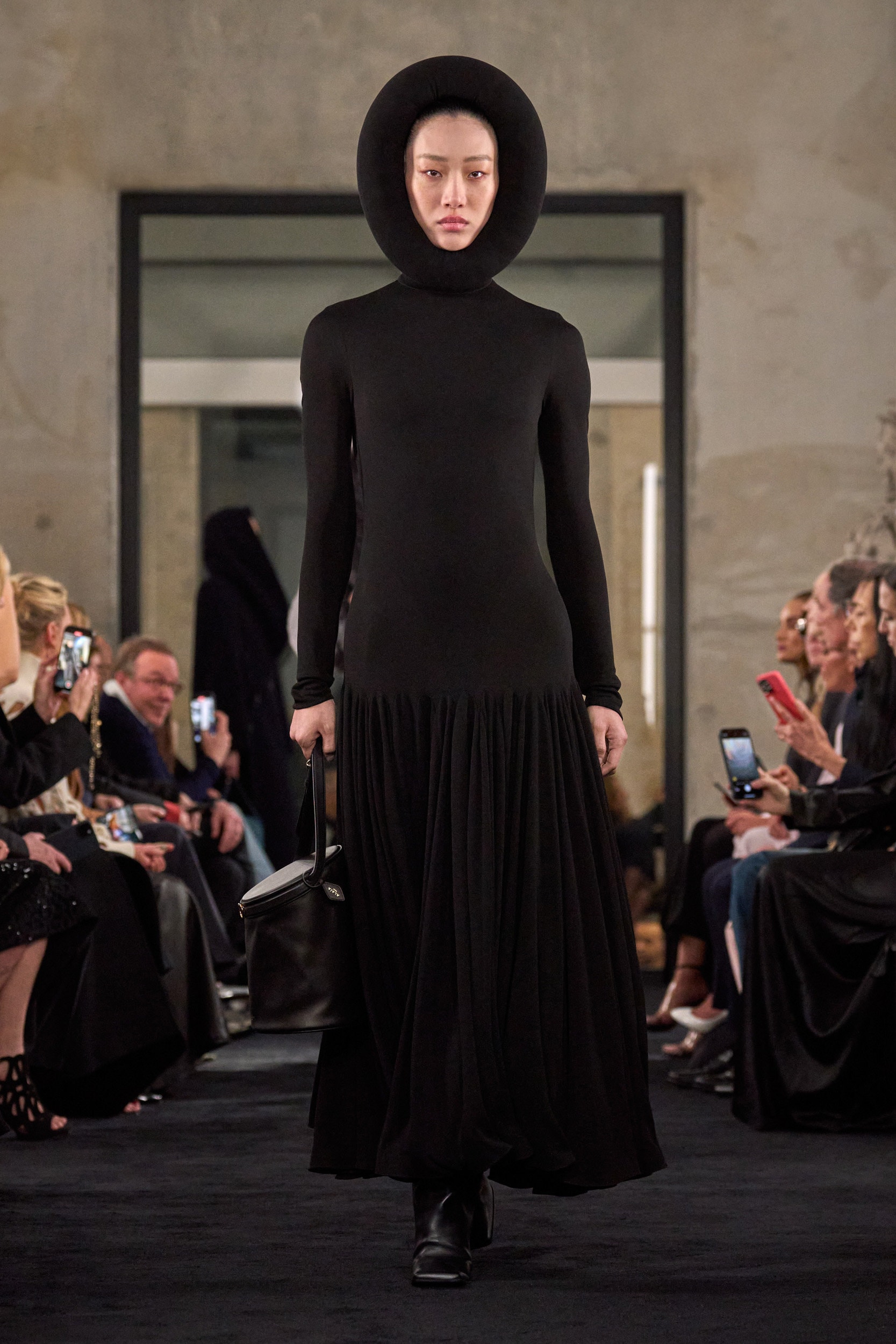 Alaia Fall 2025 Fashion Show