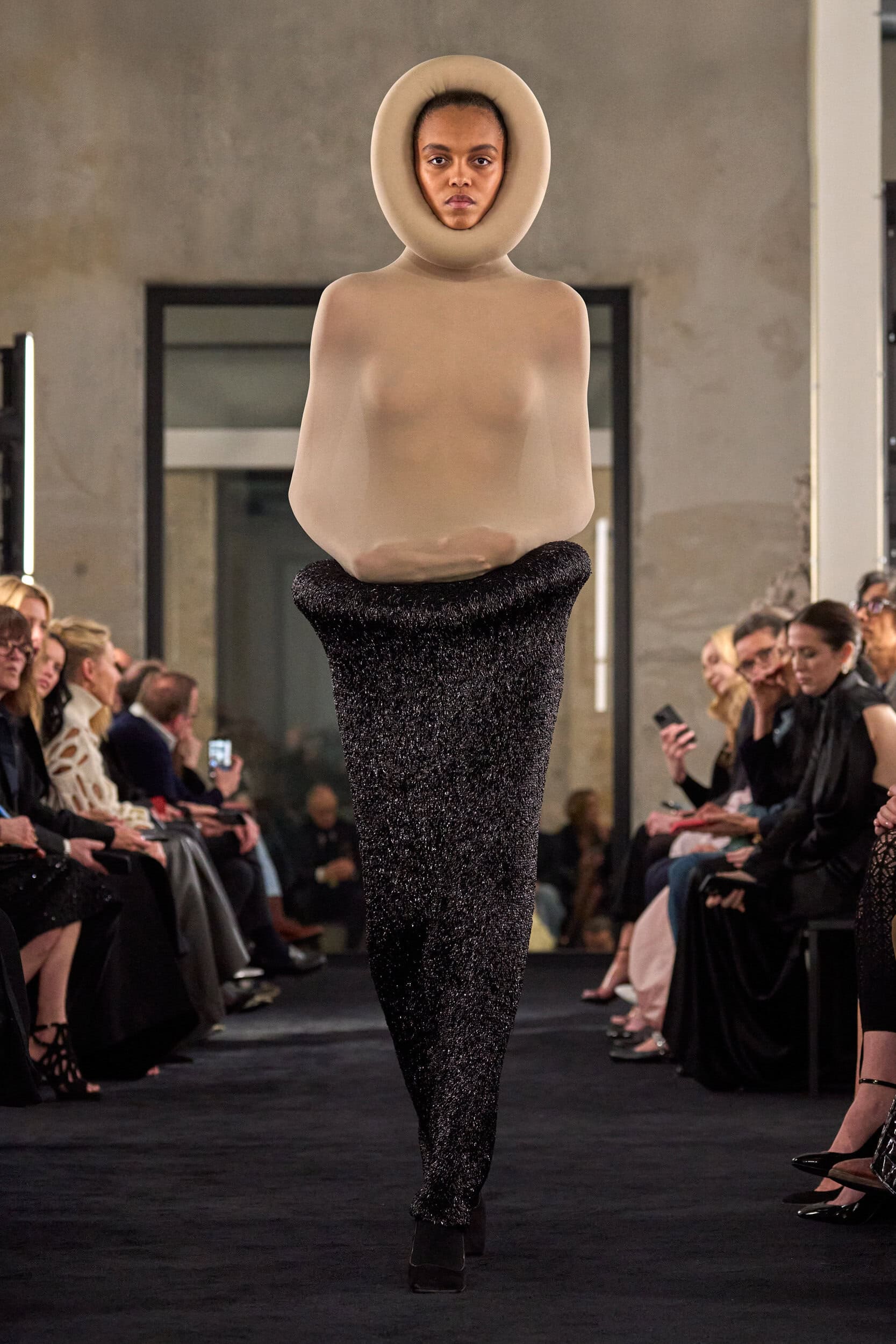 Alaia Fall 2025 Fashion Show