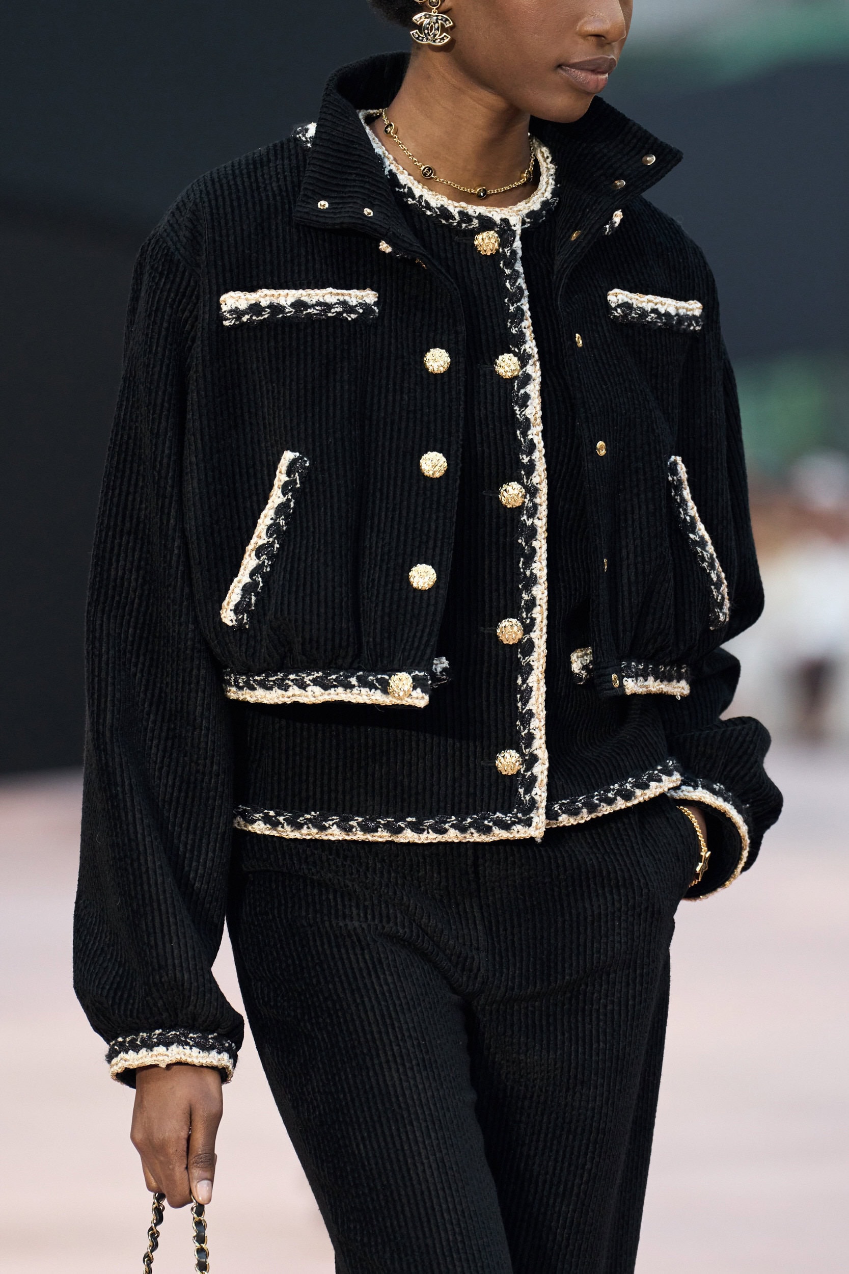 Chanel Fall 2025 Fashion Show Details