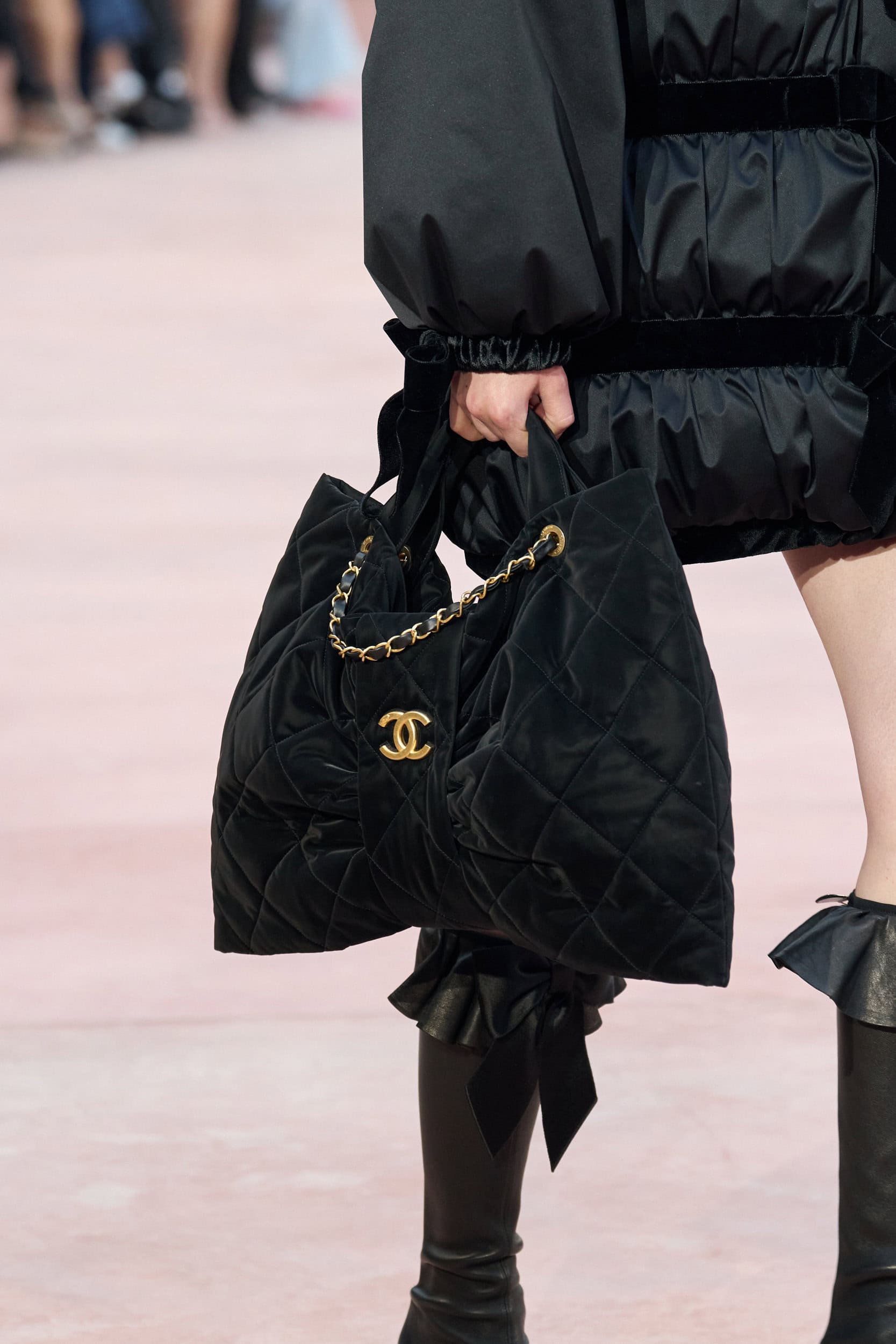 Chanel Fall 2025 Fashion Show Details