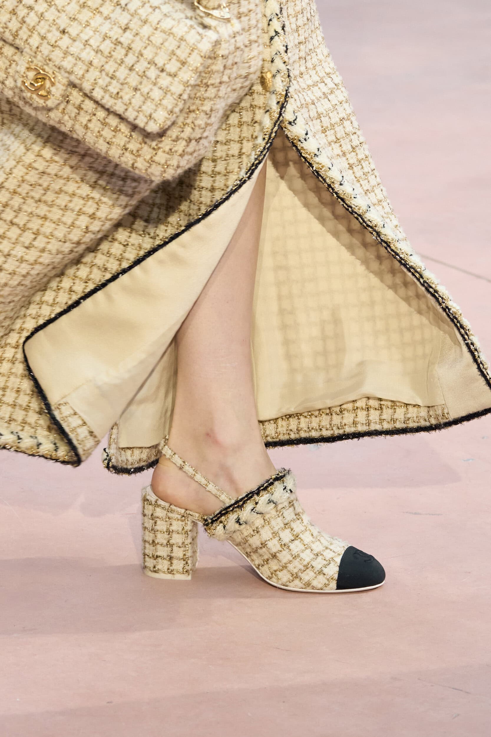 Chanel Fall 2025 Fashion Show Details