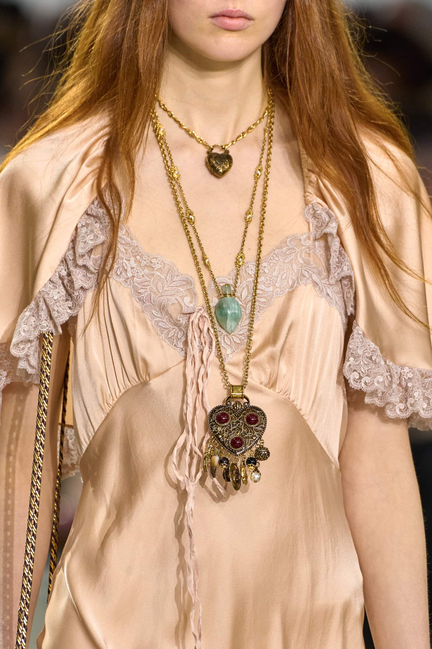 Chloe Fall 2025 Fashion Show Details