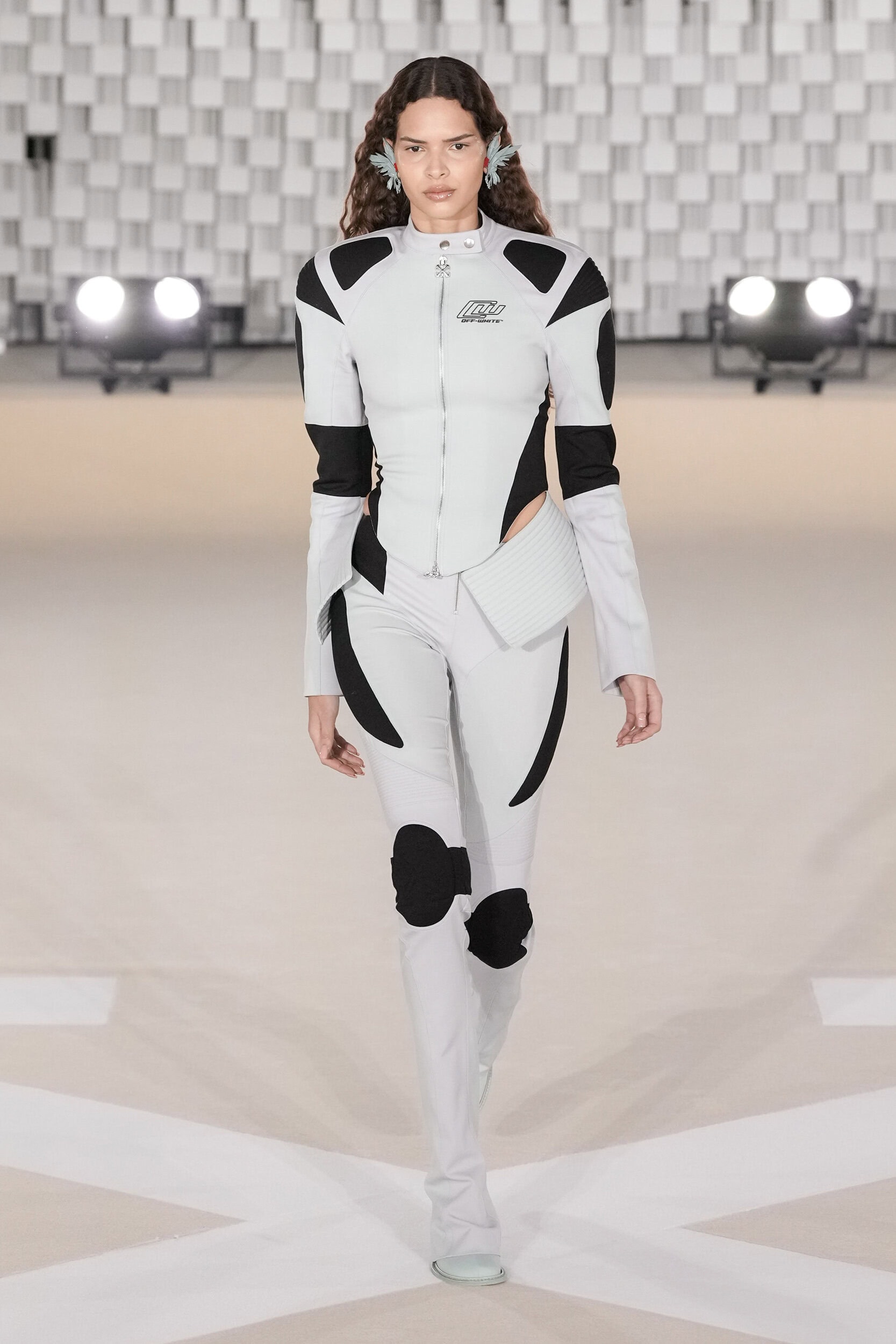 Off-white Fall 2025 Fashion Show