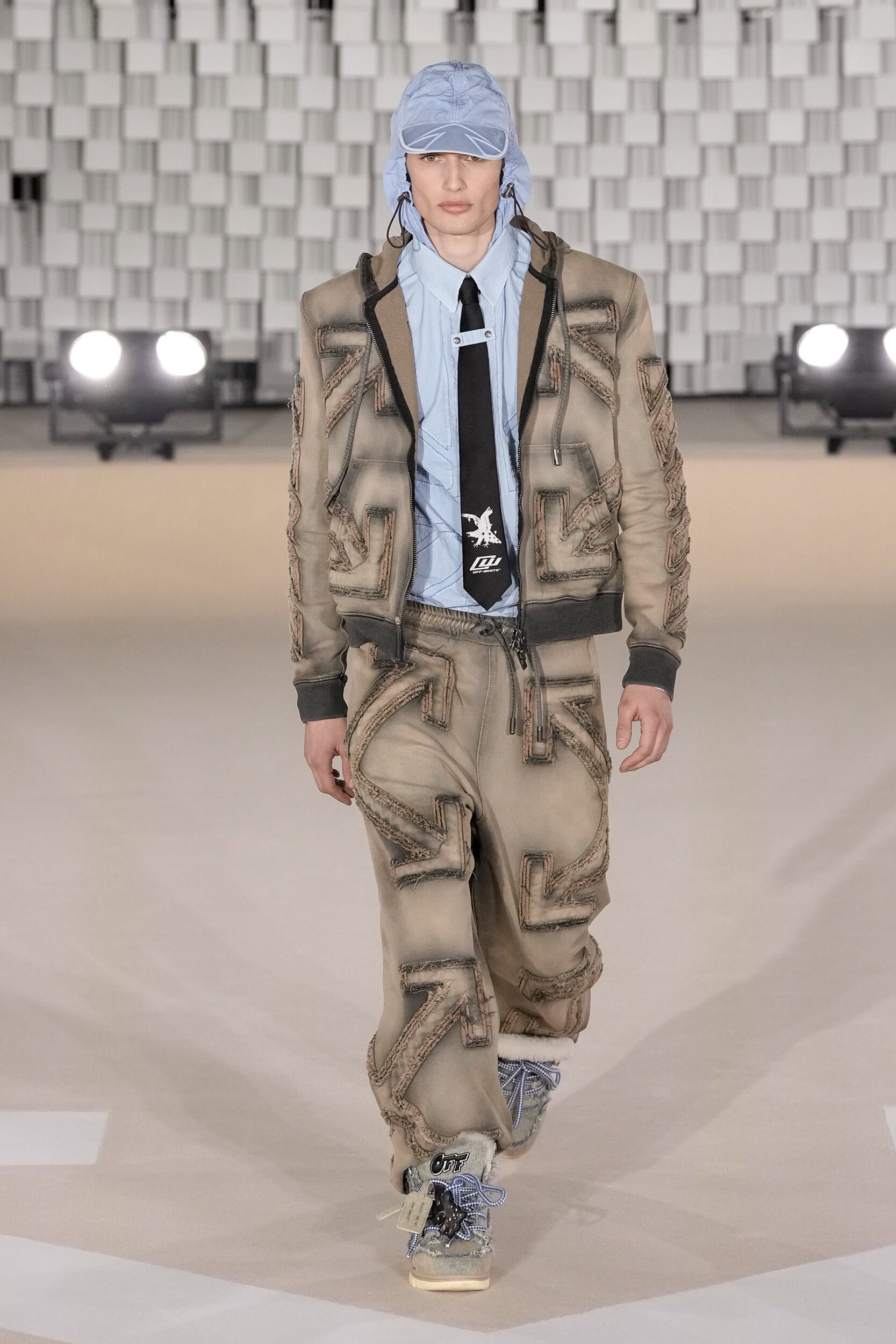 Off-white Fall 2025 Fashion Show