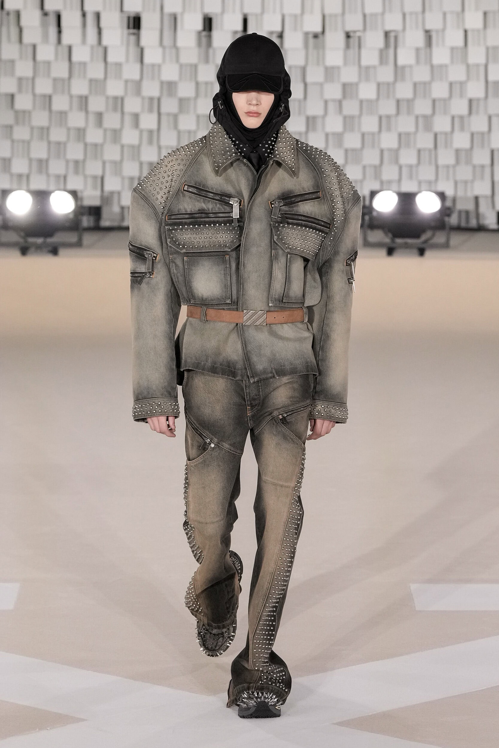 Off-white Fall 2025 Fashion Show