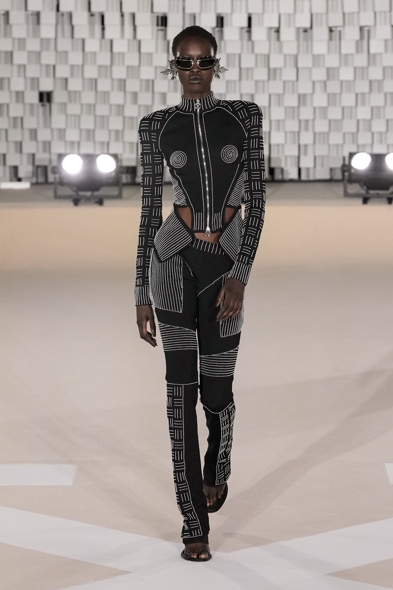 Off-white Fall 2025 Fashion Show