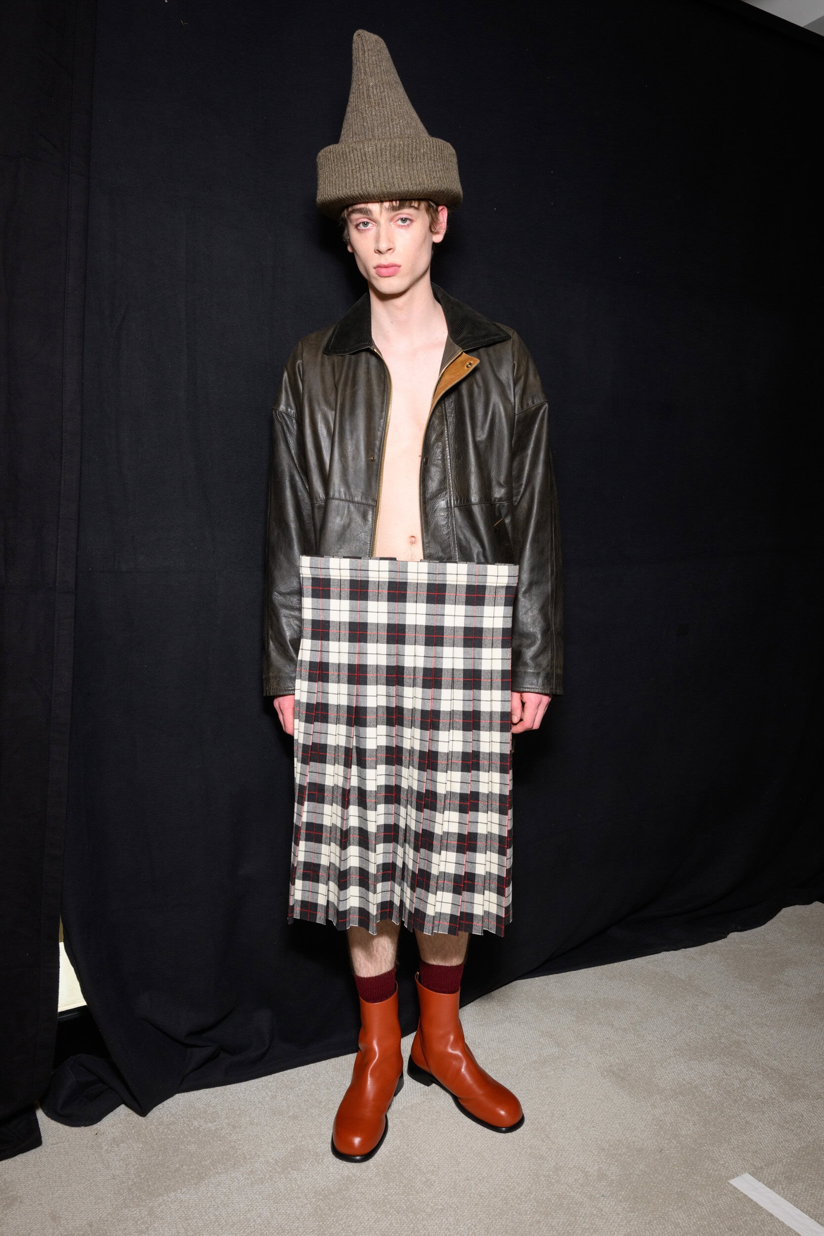 Duran Lantink Fall 2025 Fashion Show Backstage