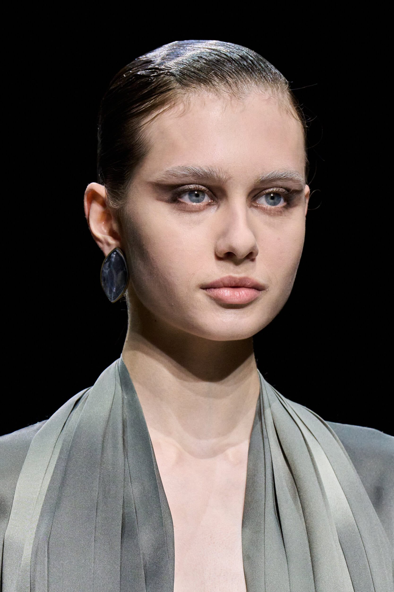 Giorgio Armani Fall 2025 Fashion Show Details