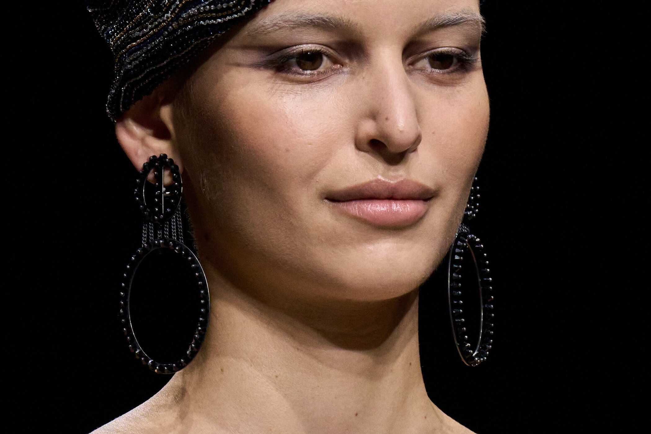 Giorgio Armani Fall 2025 Fashion Show Details