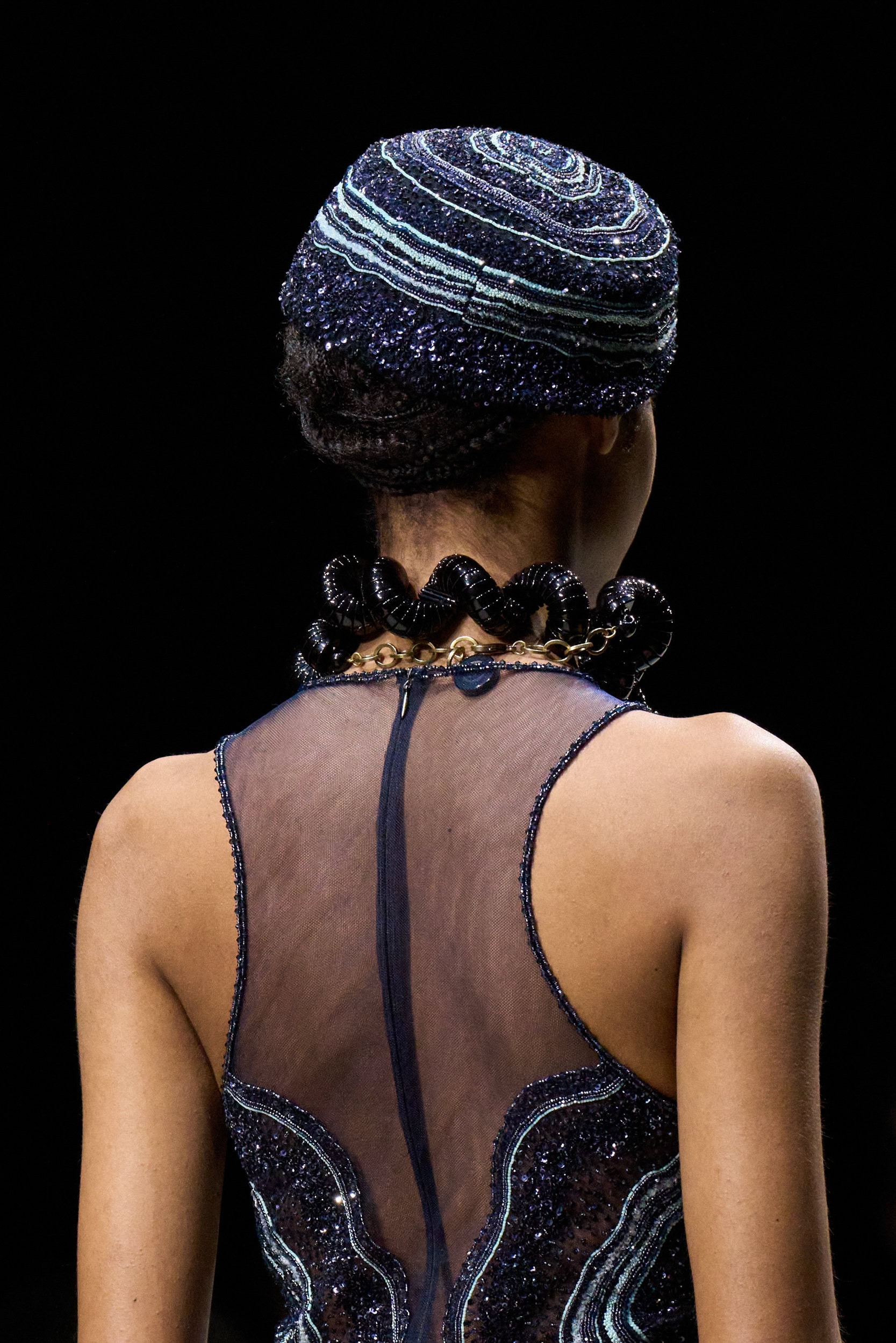 Giorgio Armani Fall 2025 Fashion Show Details