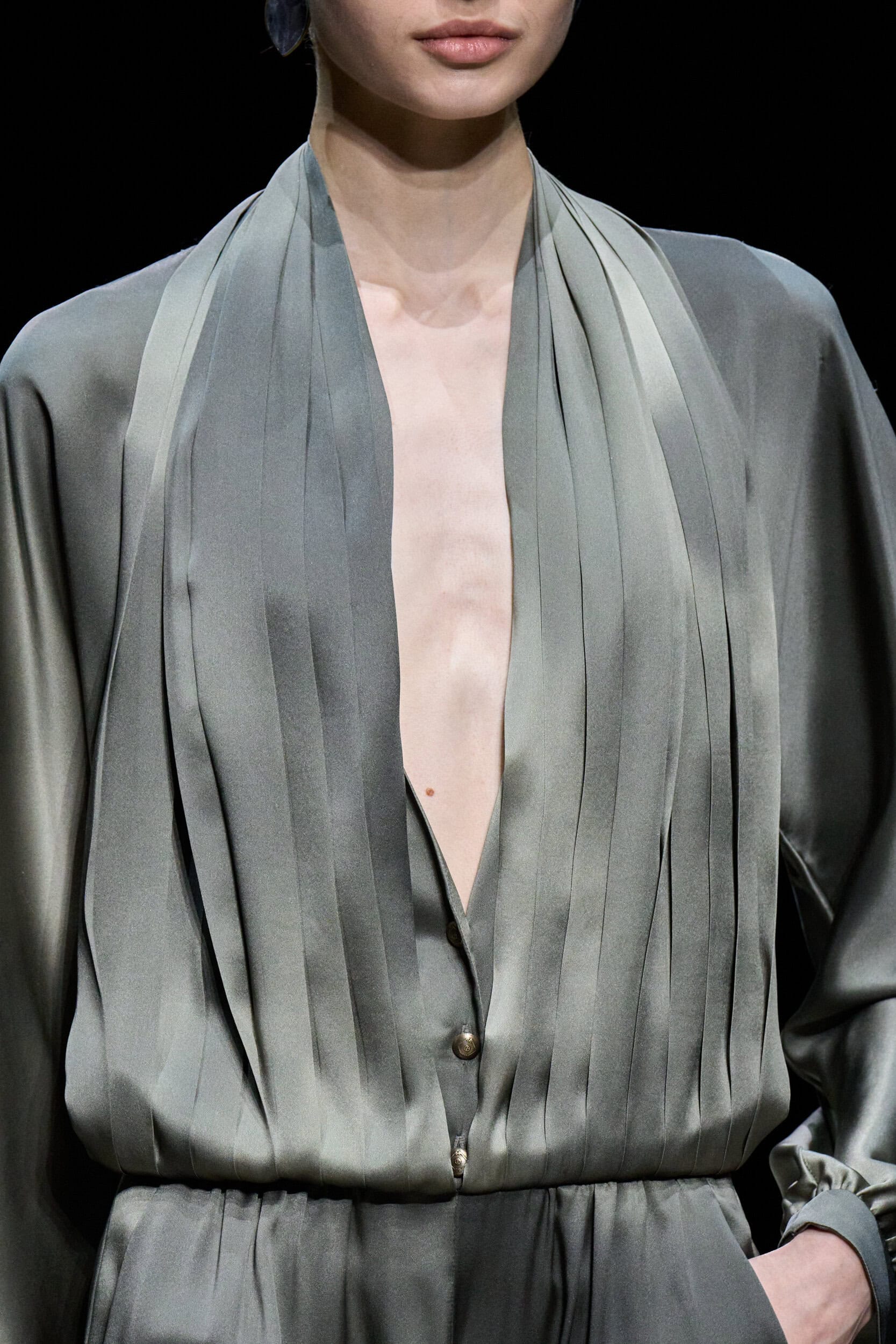 Giorgio Armani Fall 2025 Fashion Show Details