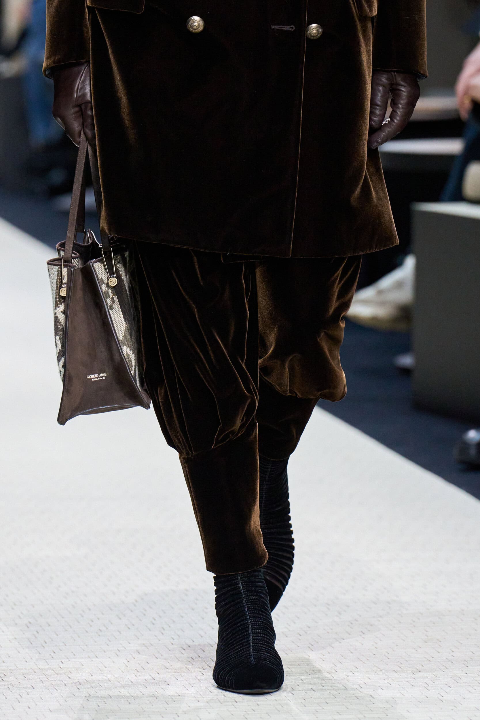 Giorgio Armani Fall 2025 Fashion Show Details