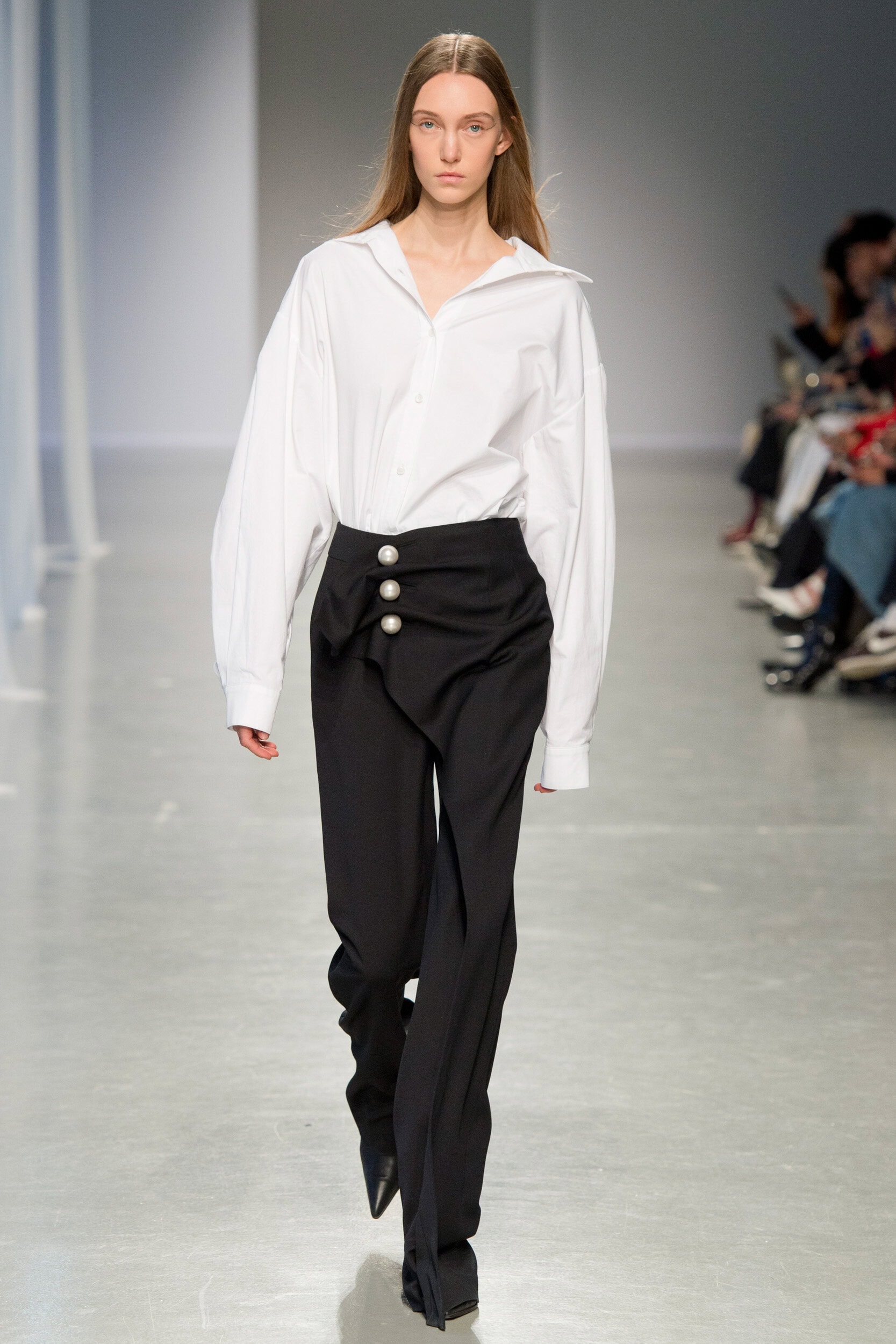 Kimhekim Fall 2025 Fashion Show