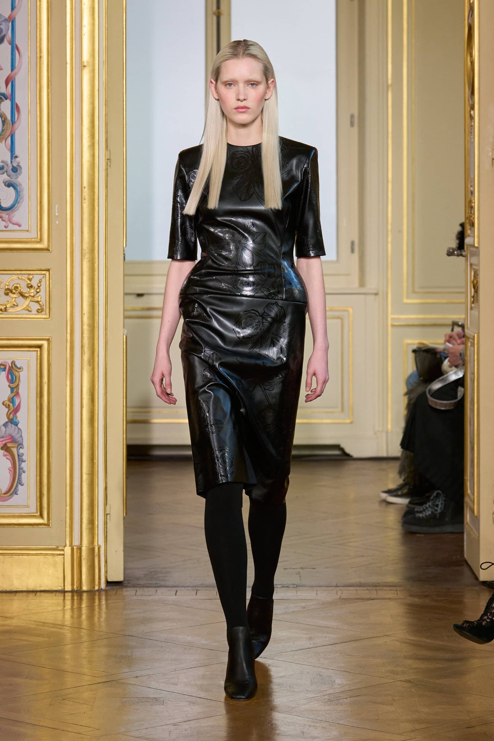 Leonard Paris Fall 2025 Fashion Show