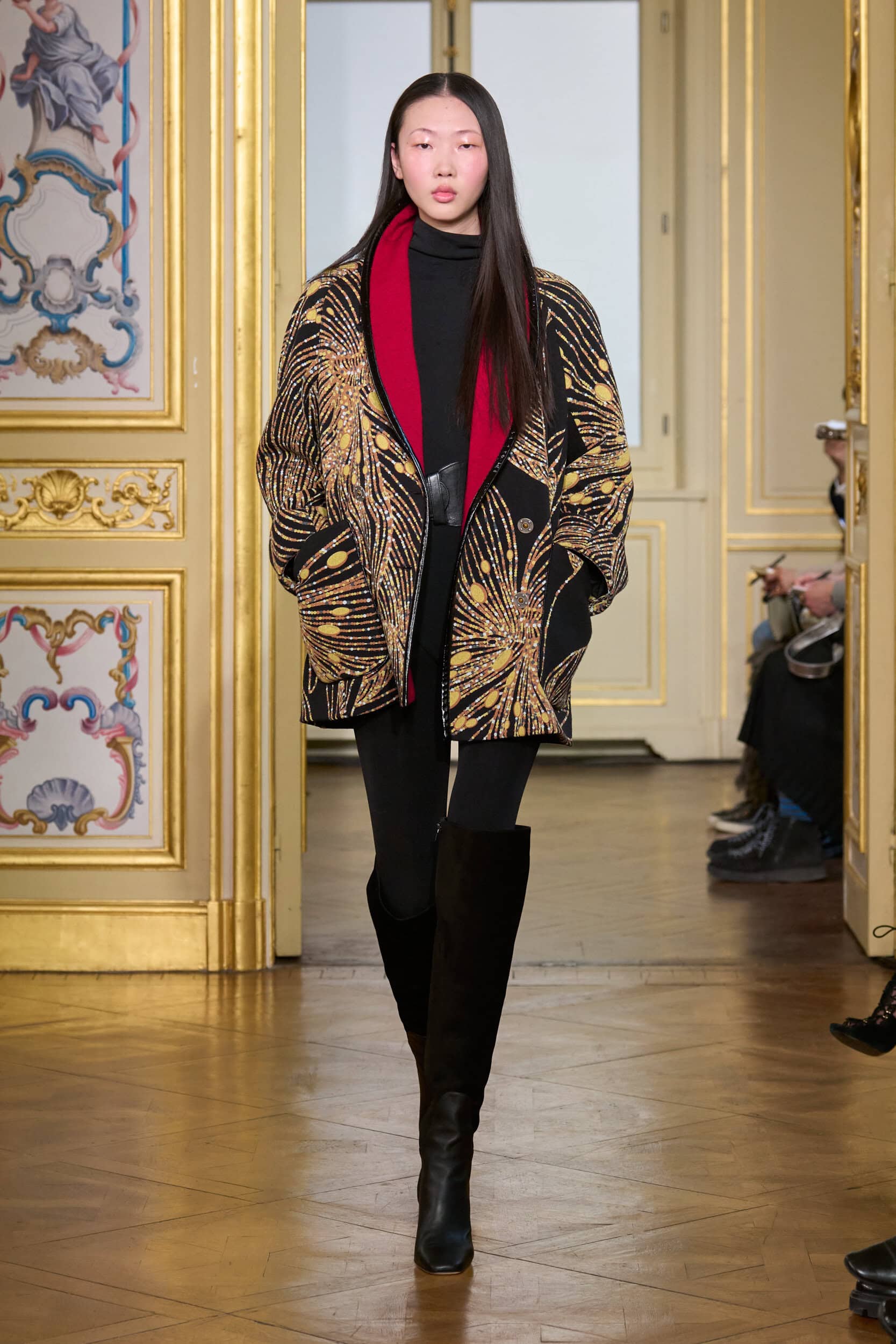 Leonard Paris Fall 2025 Fashion Show