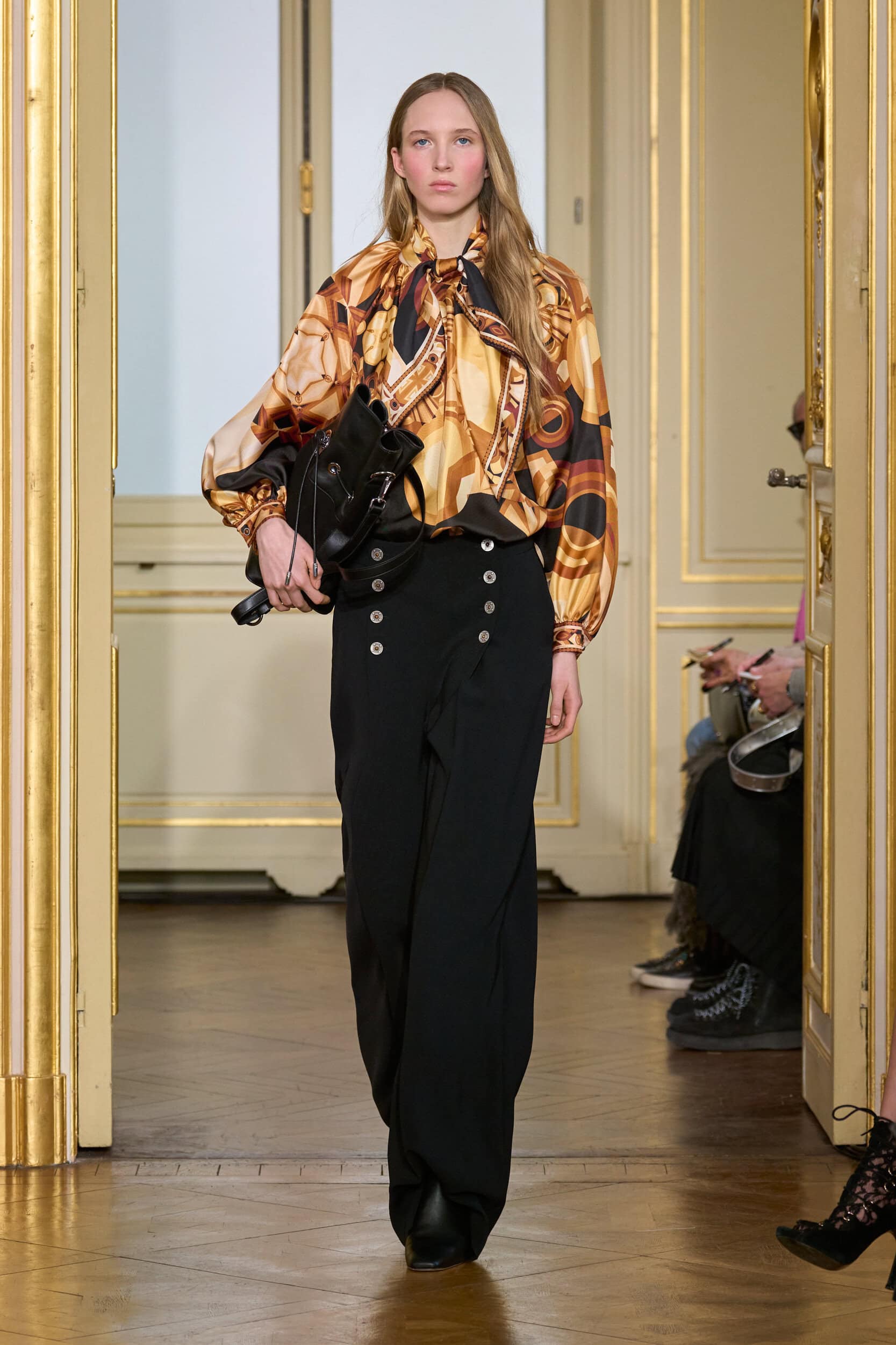 Leonard Paris Fall 2025 Fashion Show