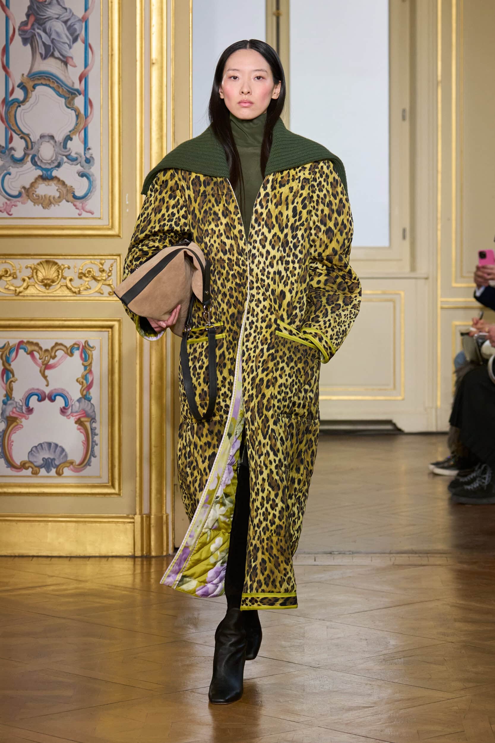 Leonard Paris Fall 2025 Fashion Show
