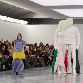 Issey Miyake Fall 2025 Fashion Show Atmosphere