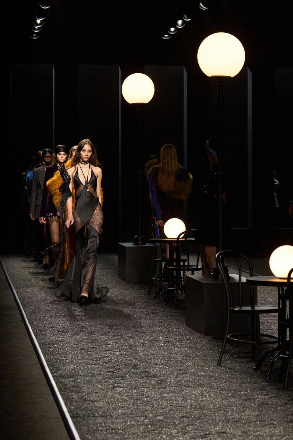 Nina Ricci Fall 2025 Fashion Show Atmosphere