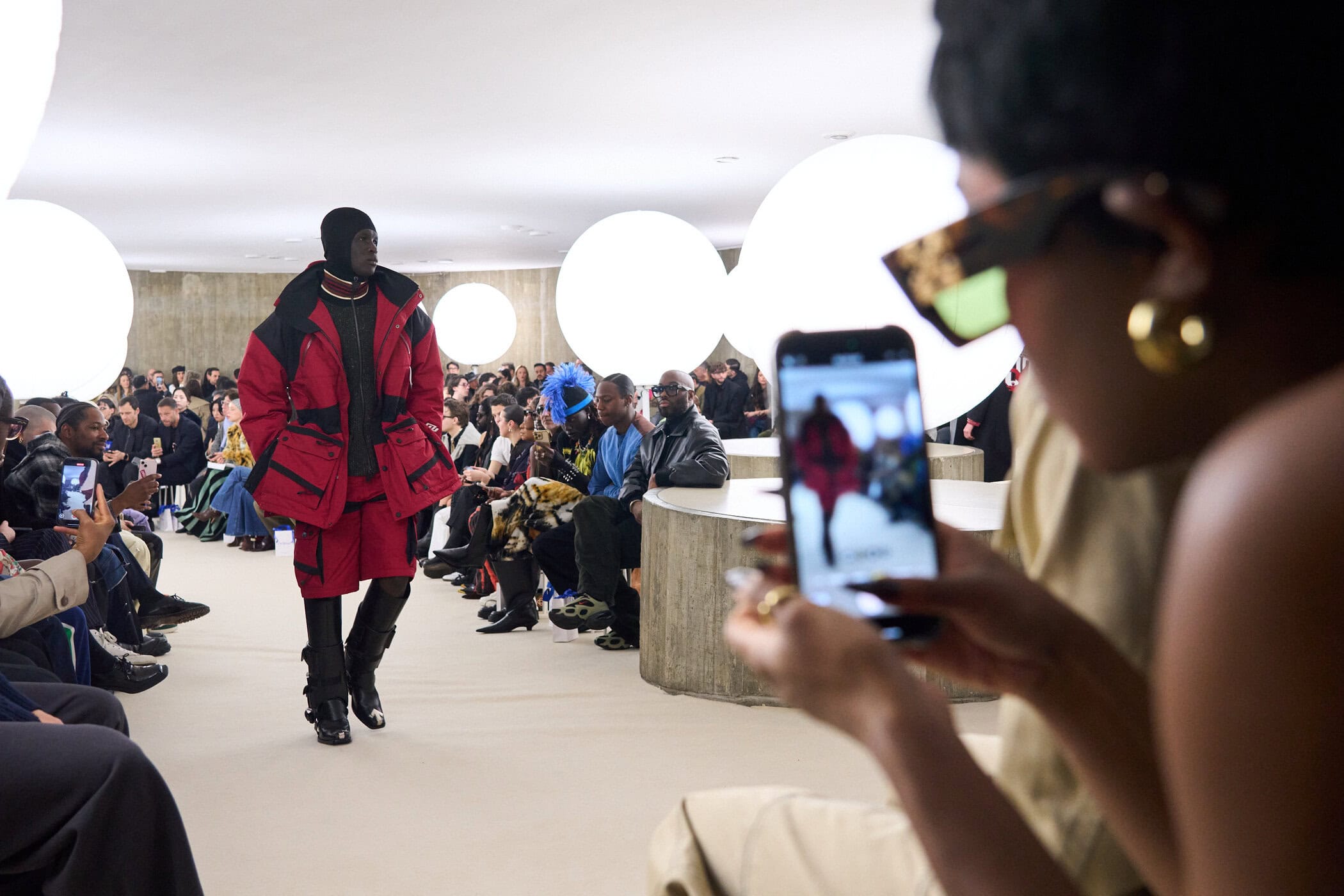 Off-white Fall 2025 Fashion Show Atmosphere