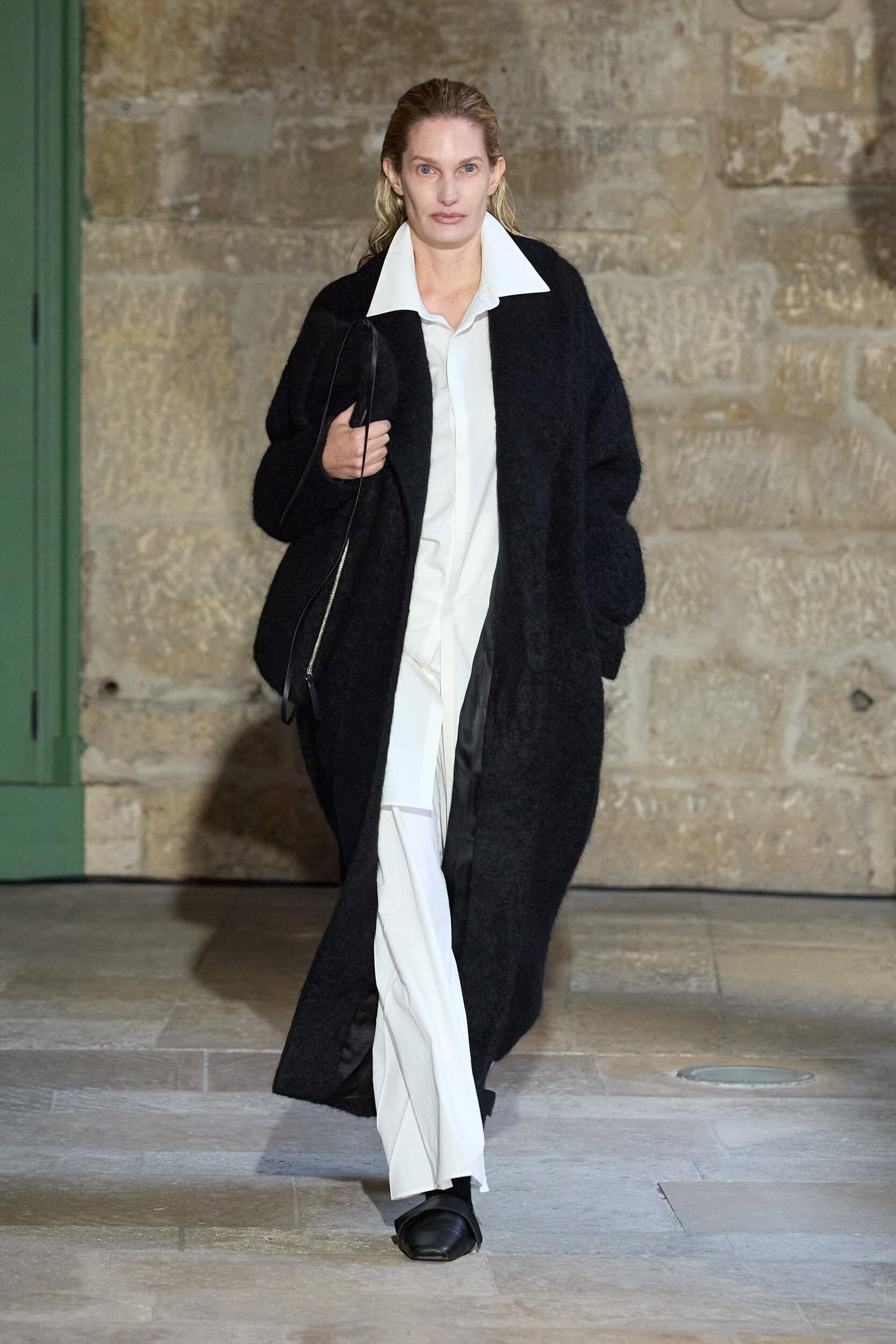 Ruohan Fall 2025 Fashion Show