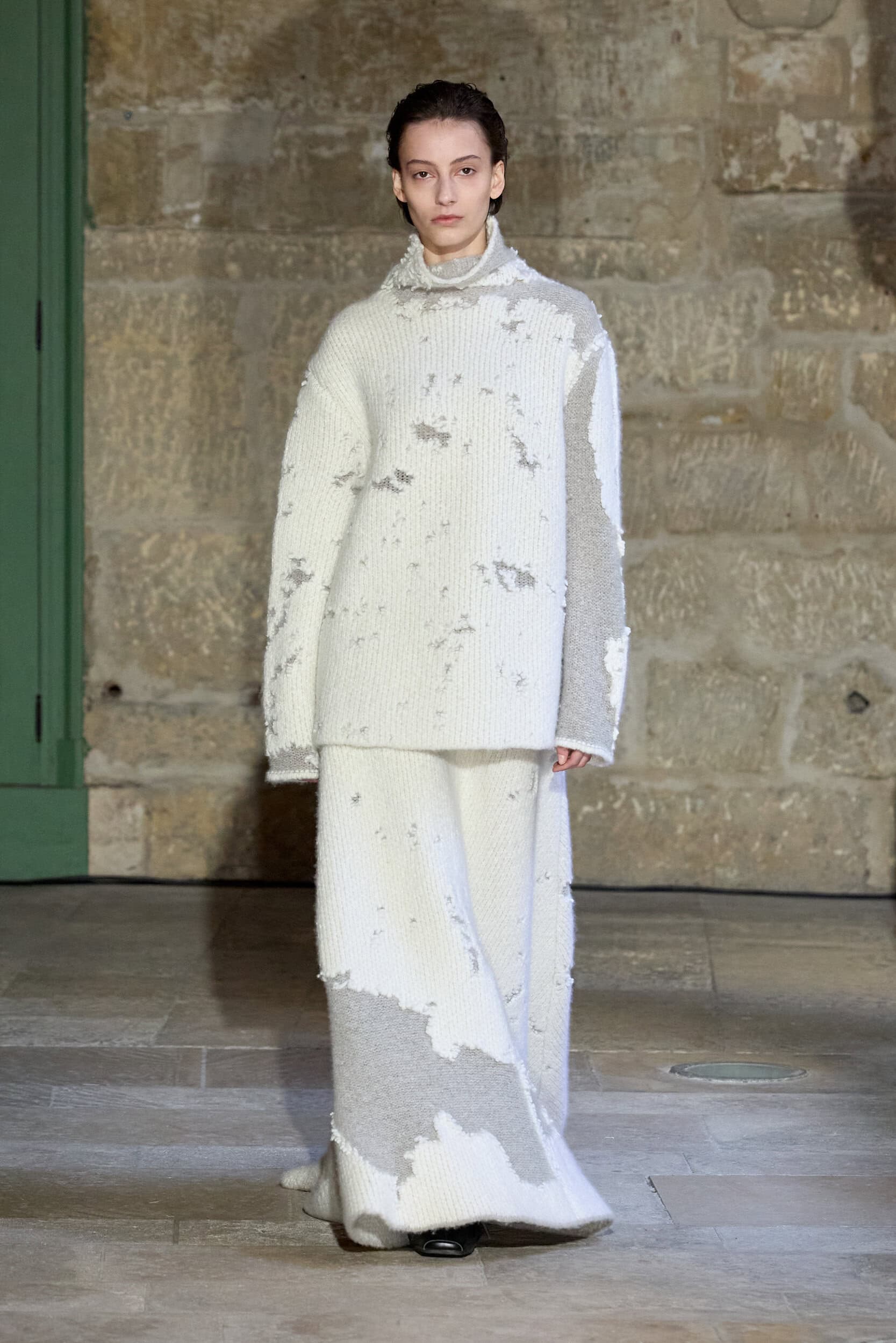 Ruohan Fall 2025 Fashion Show