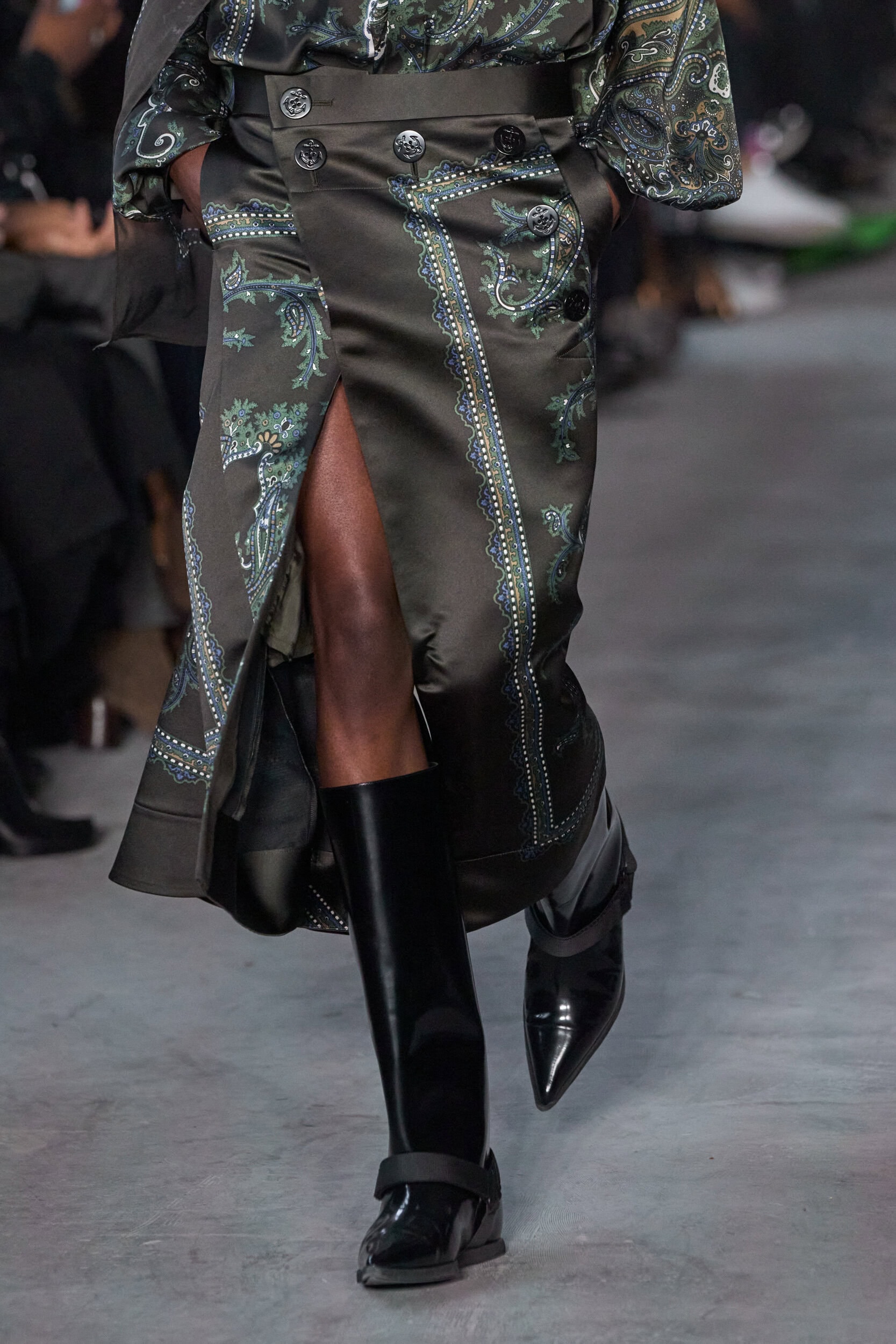 Sacai Fall 2025 Fashion Show Details