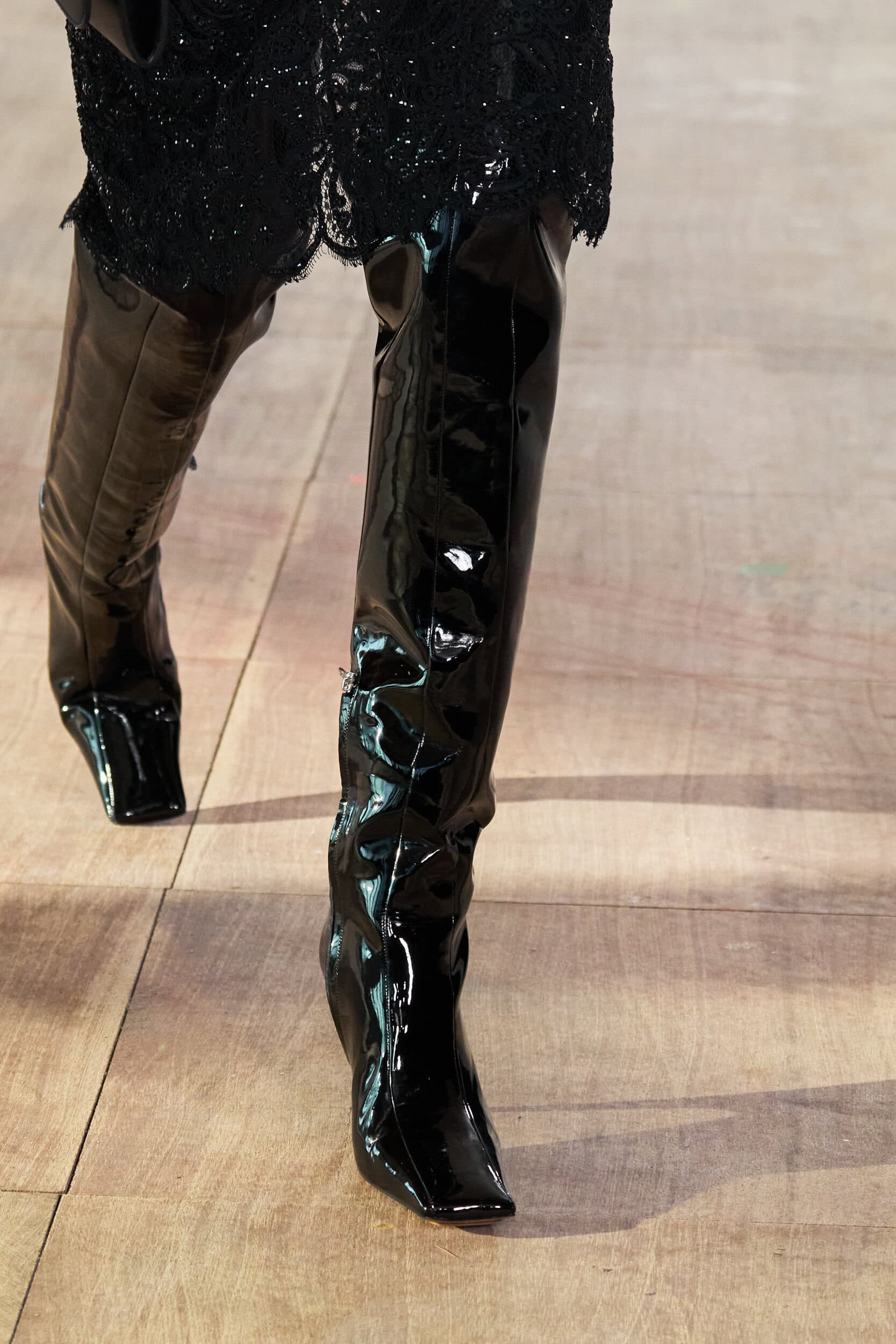 Stella Mccartney Fall 2025 Fashion Show Details