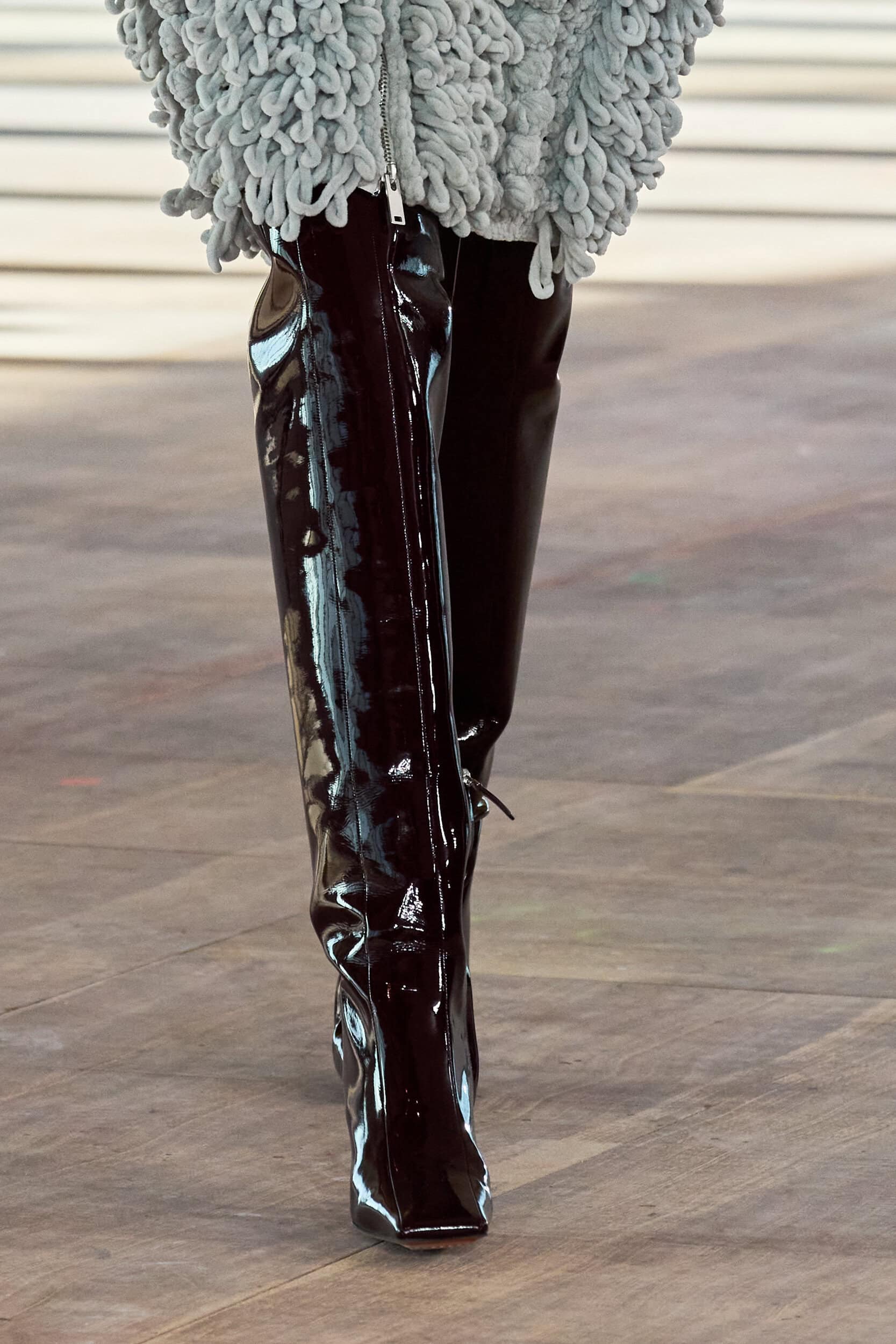 Stella Mccartney Fall 2025 Fashion Show Details