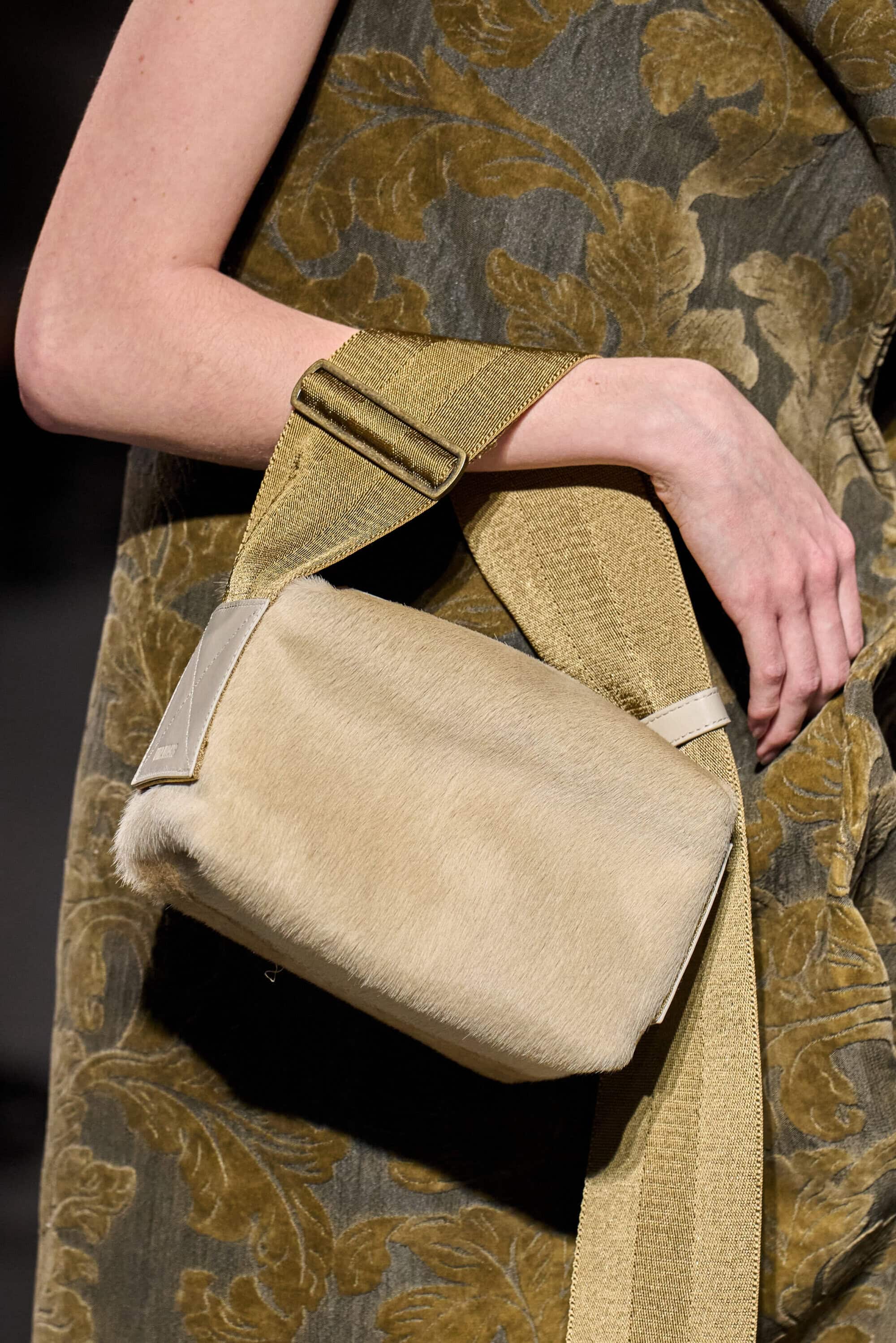 Uma Wang Fall 2025 Fashion Show Details