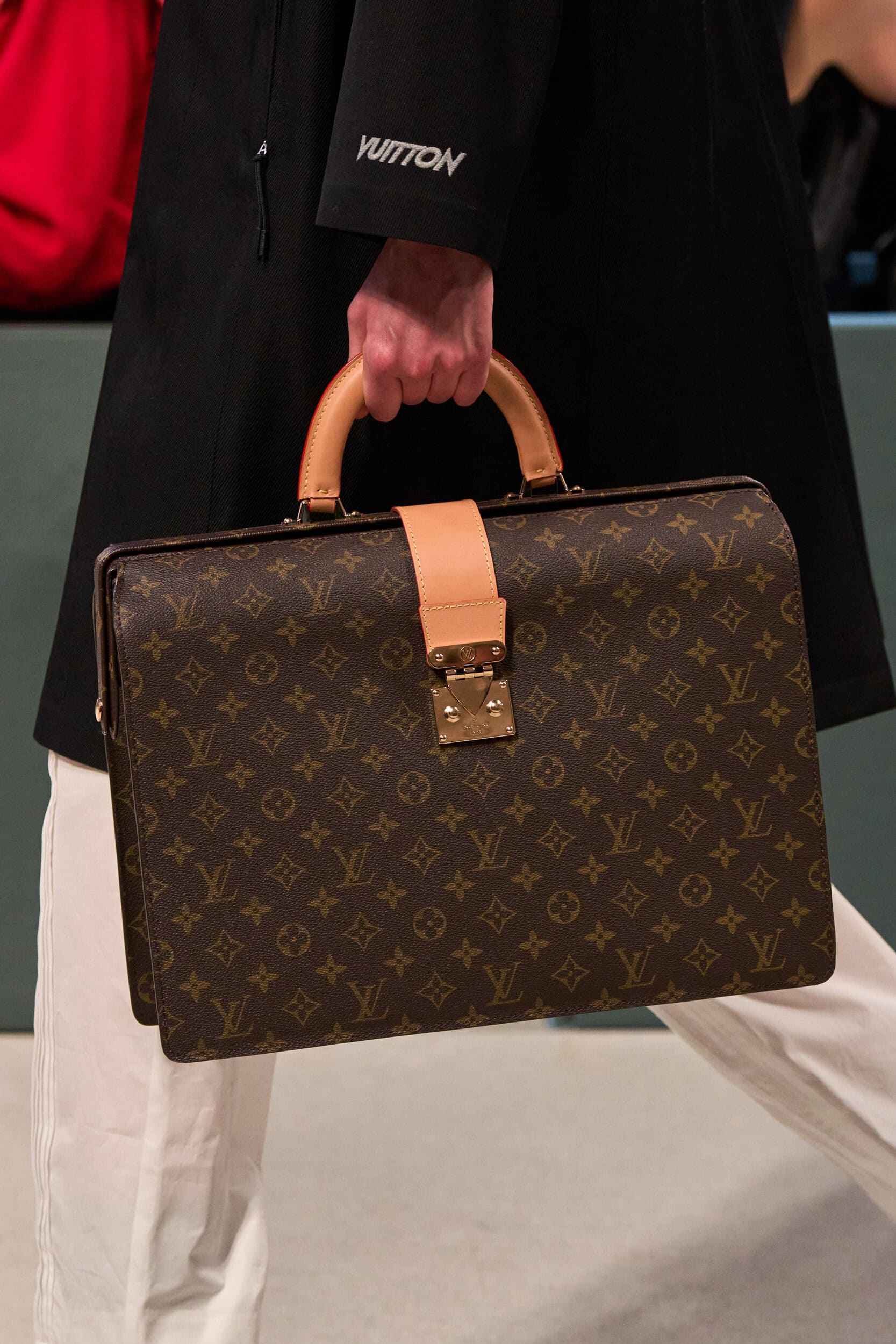 Louis Vuitton Fall 2025 Fashion Show Details