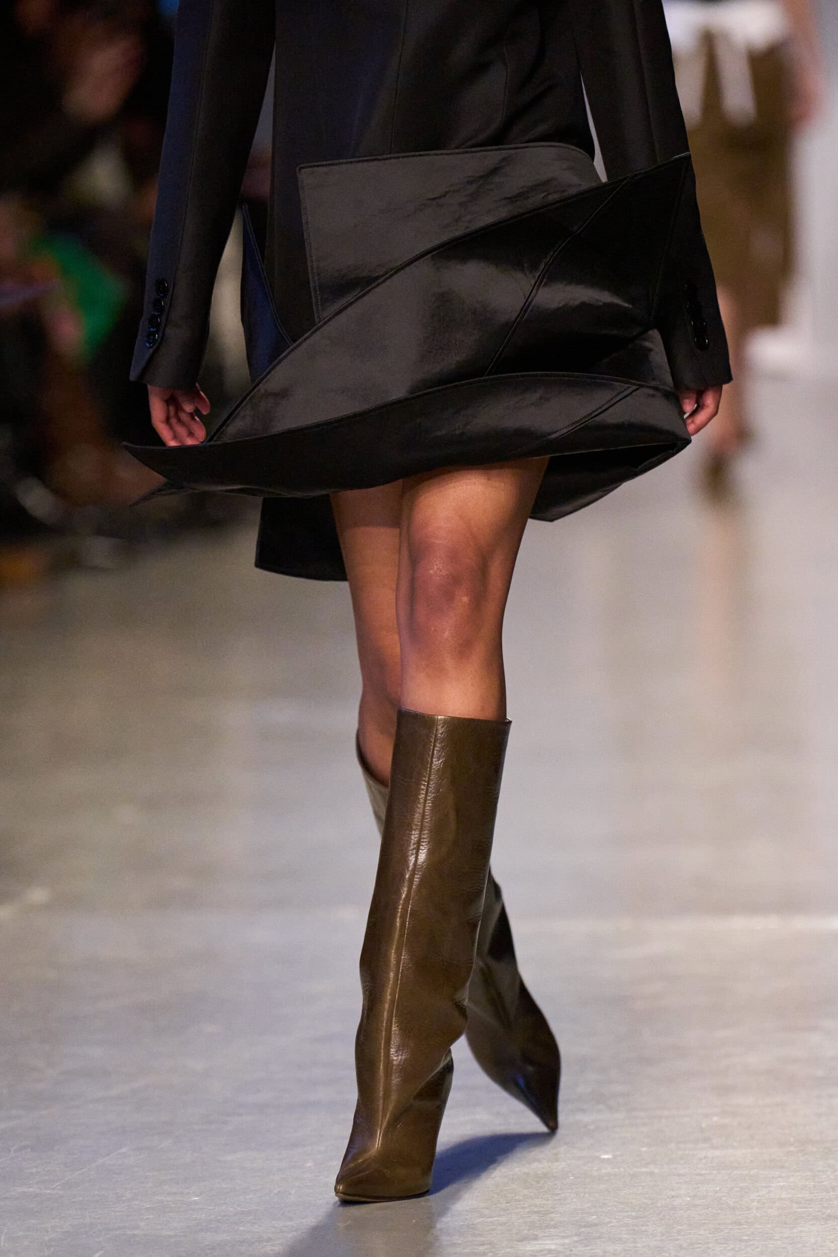 Zomer Fall 2025 Fashion Show Details