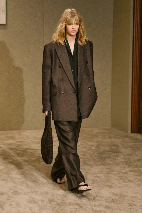 Massimo Dutti Spring 2025 Fashion Show