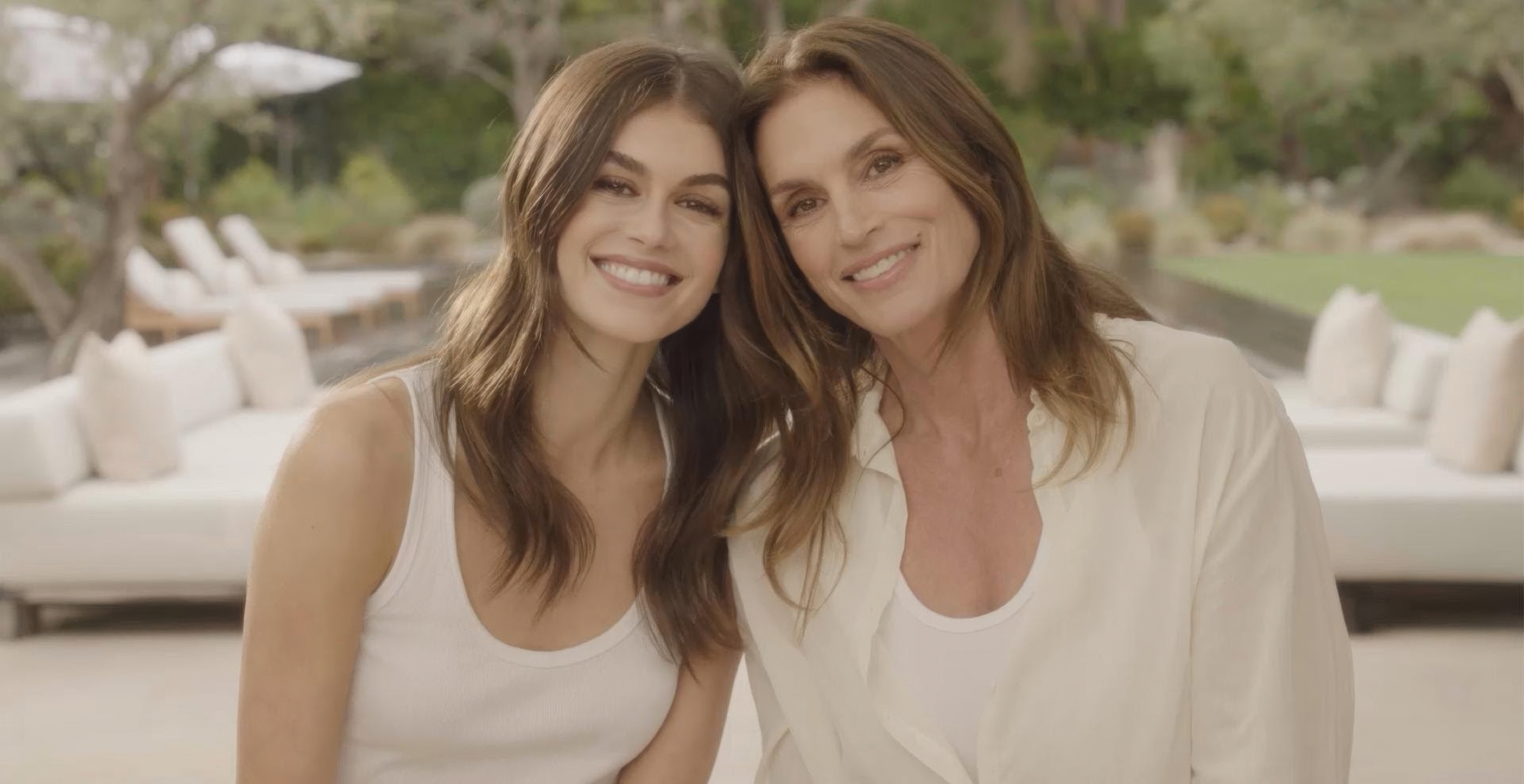 Zara Launches the Third Episode of ZaraStreaming with Cindy Crawford and Kaia Gerber
