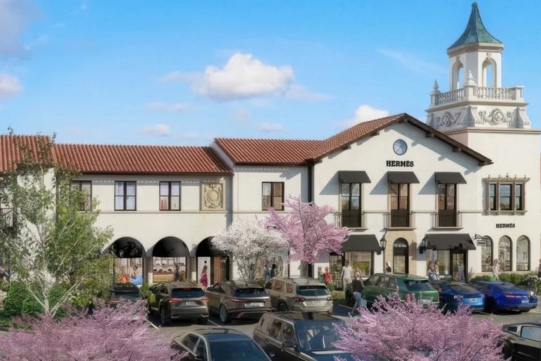 Hermès is set to expand its mid-western reach by opening a store in the reinvigorated historical luxury retail location of Plaza Del Lago. 